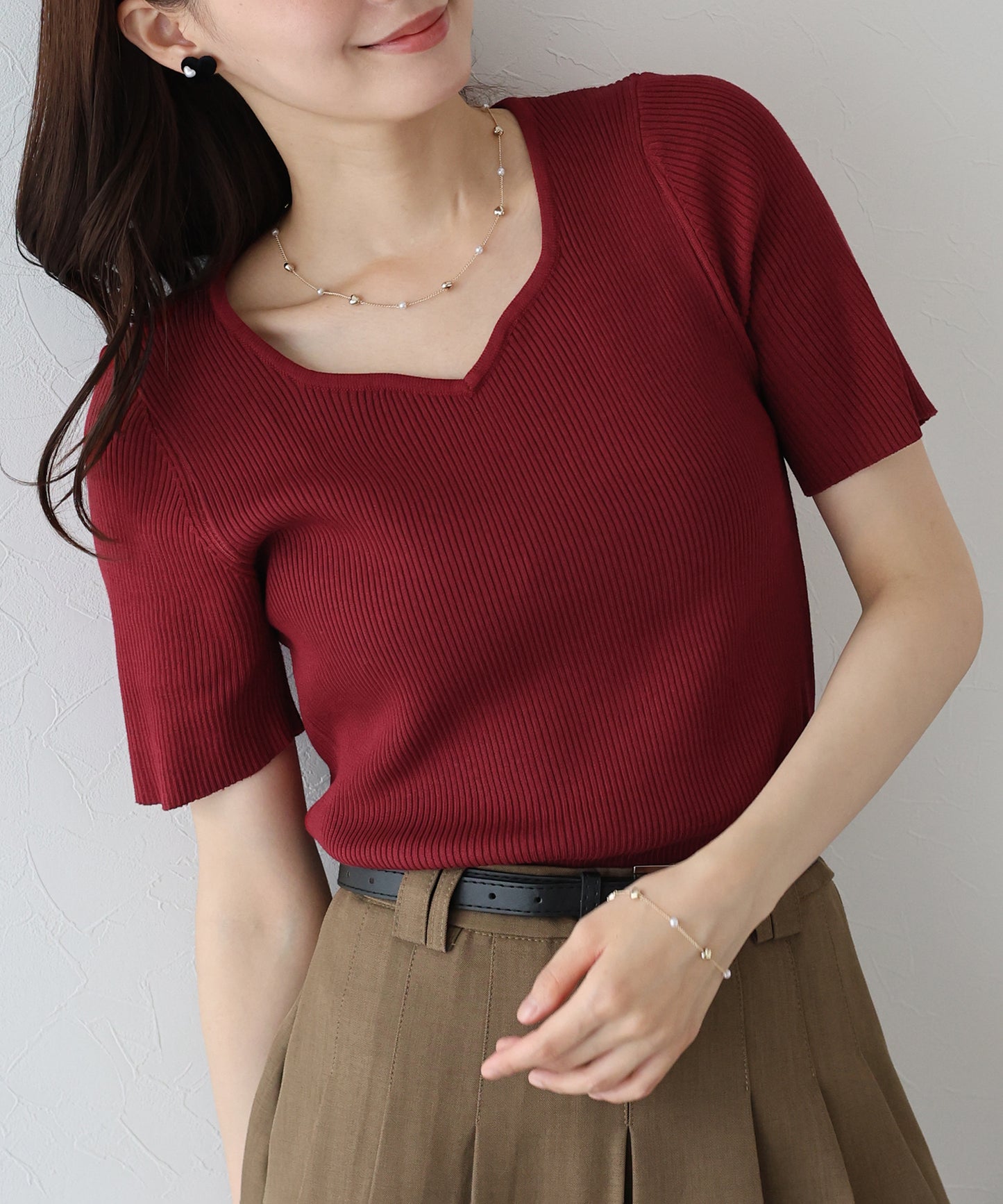 【TIME SALE】ハートネックリブニット