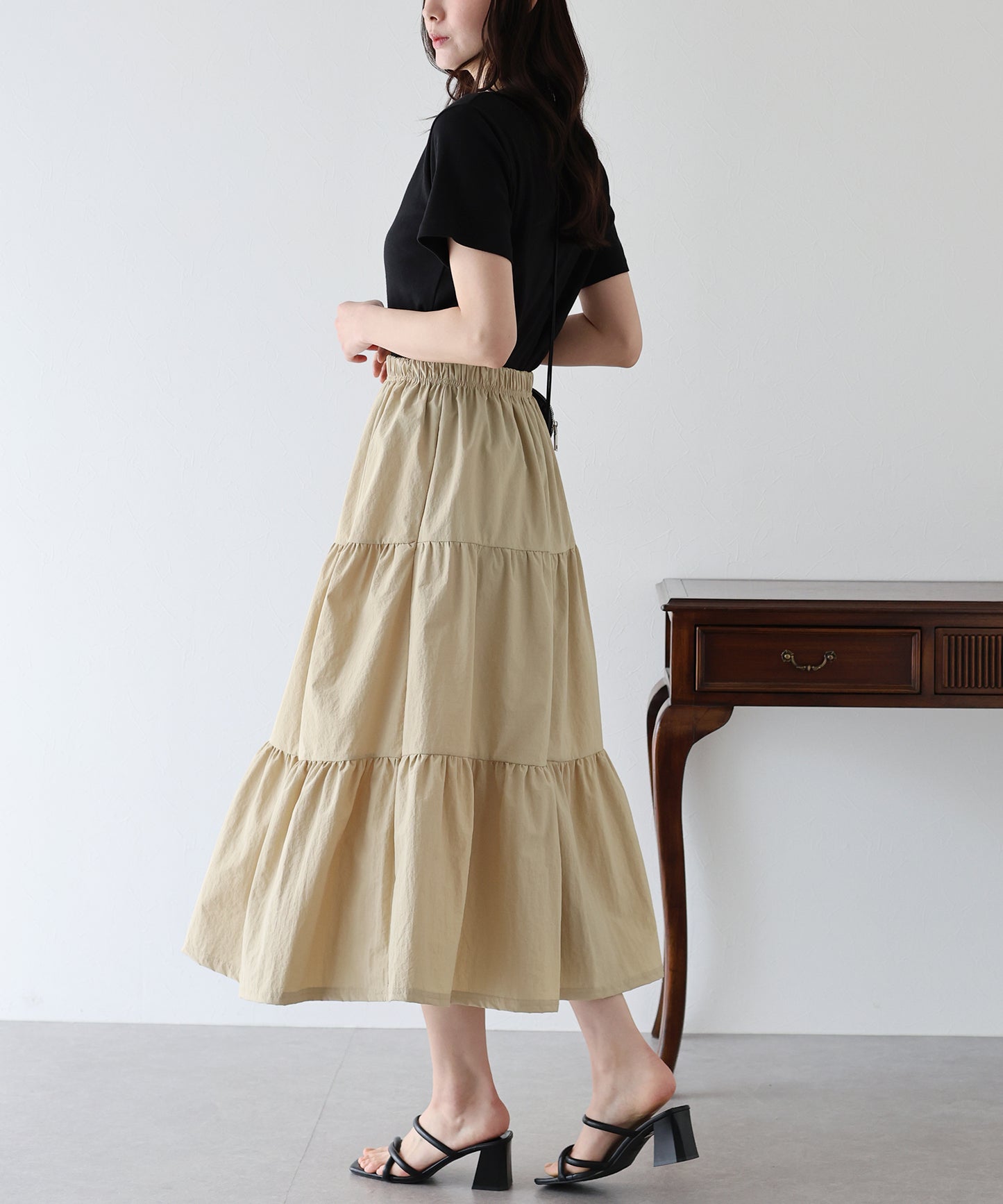 【SALE】ナイロンティアードスカート