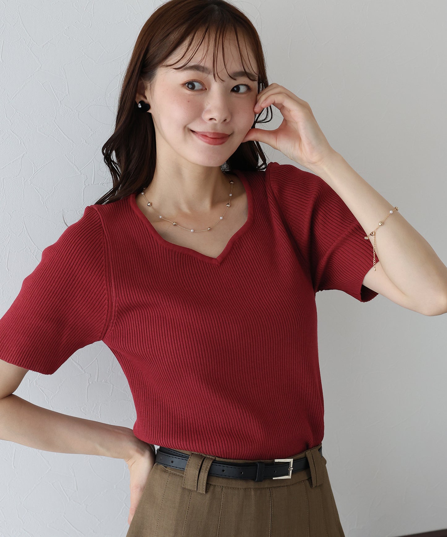 【TIME SALE】ハートネックリブニット