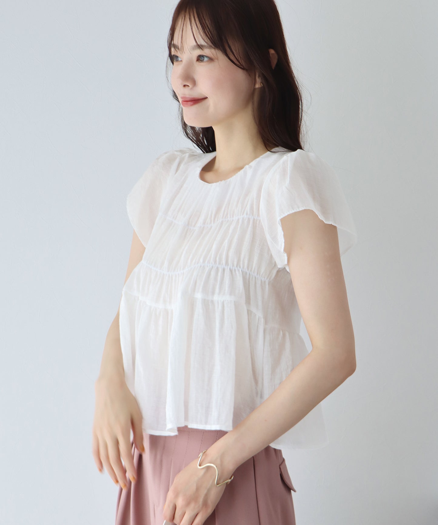 개더시아 블라우스【고양이 포스】