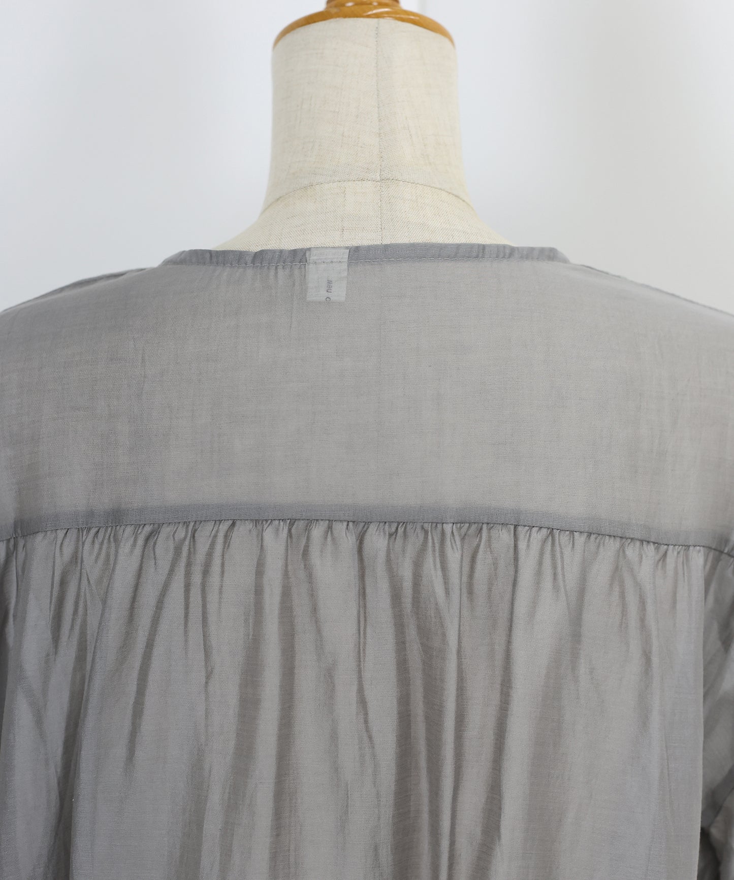 【SALE】ノーカラーシアーシャツ【ネコポス】