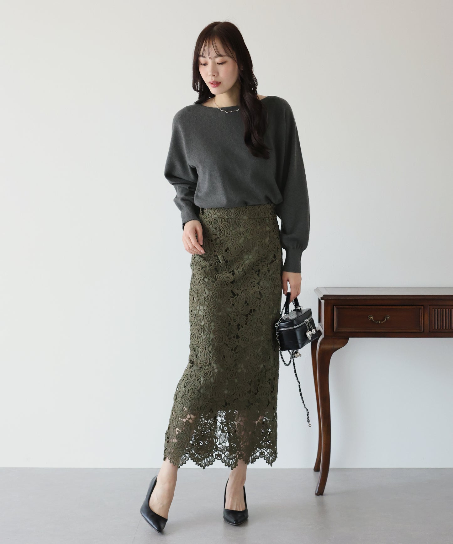 【SALE】ボートネックドルマンニット