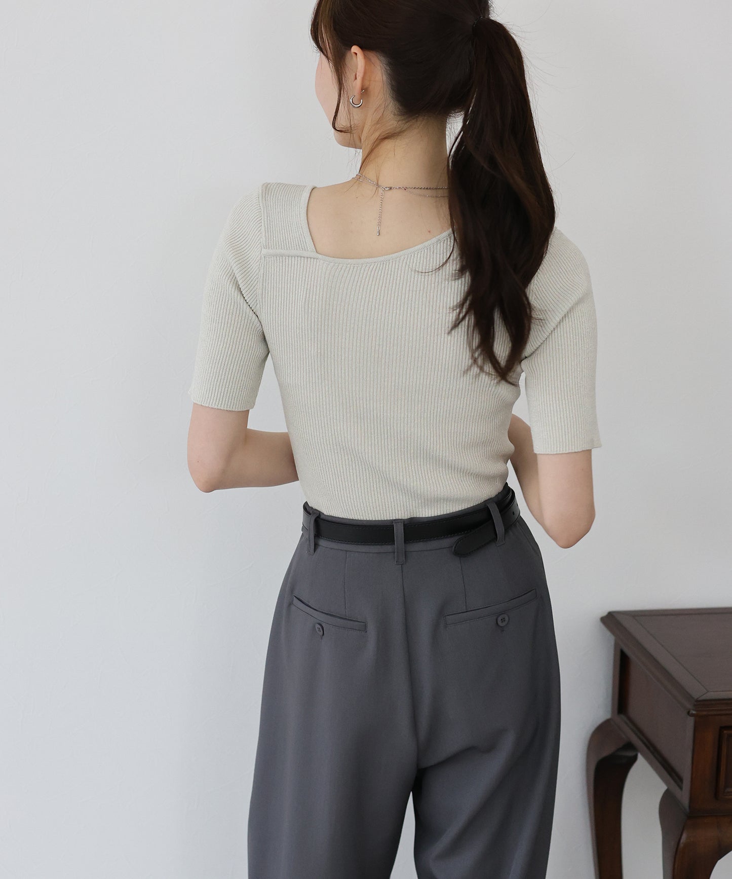 【SALE】アシメネックリブニット