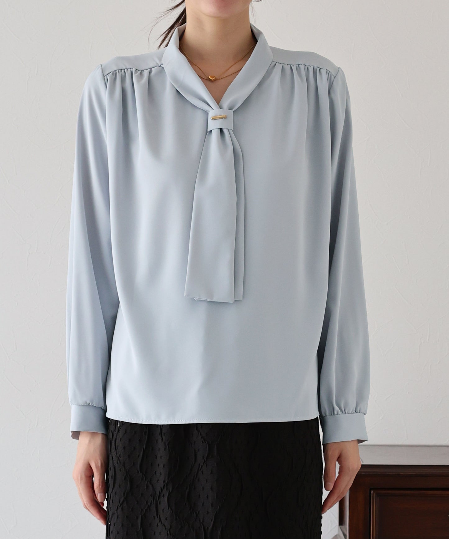 【早割5%OFF】メタルバー付きボウタイブラウス【ネコポス】