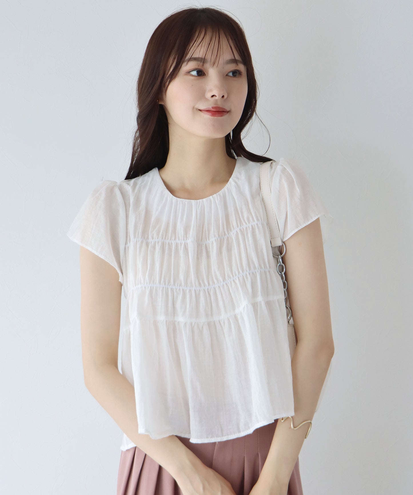 개더시아 블라우스【고양이 포스】