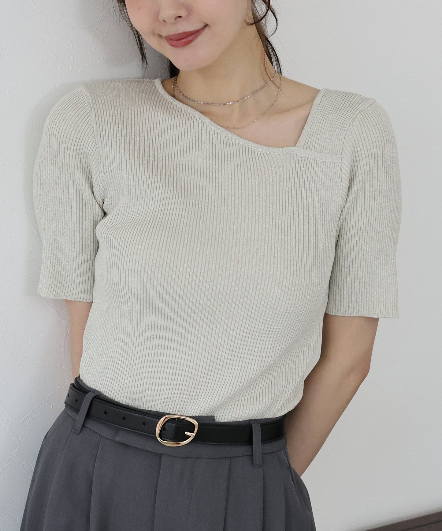 【SALE】アシメネックリブニット