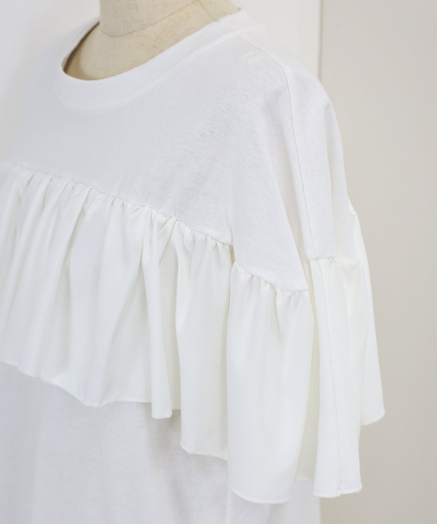 フリルデザインカットソー【ネコポス】