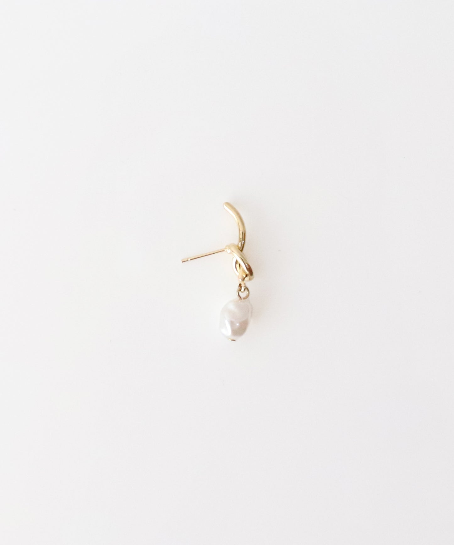 淡水パールノットピアス【ネコポス】