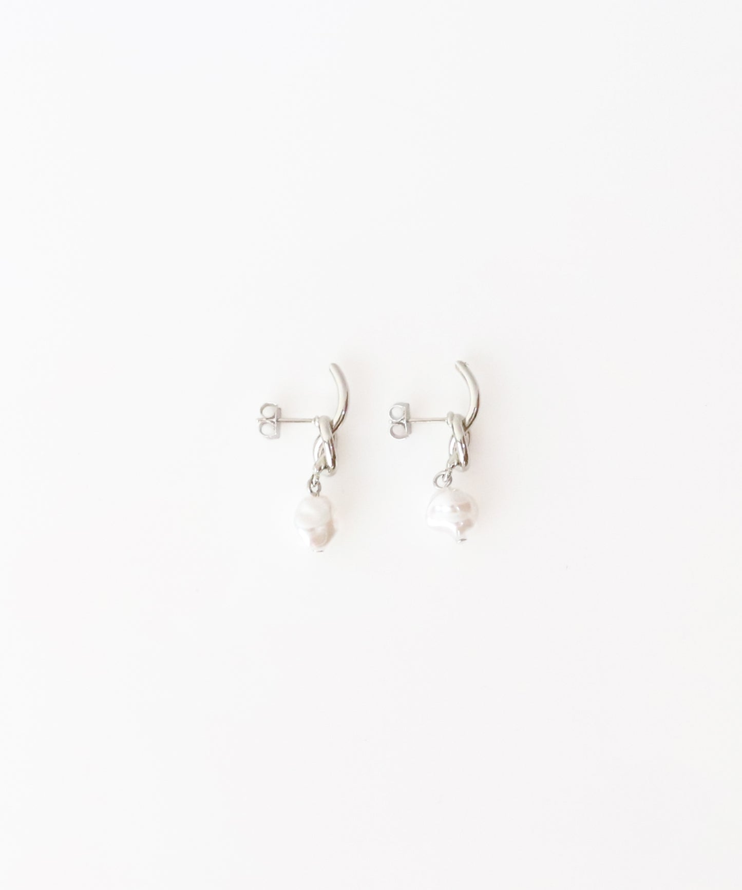 淡水パールノットピアス【ネコポス】