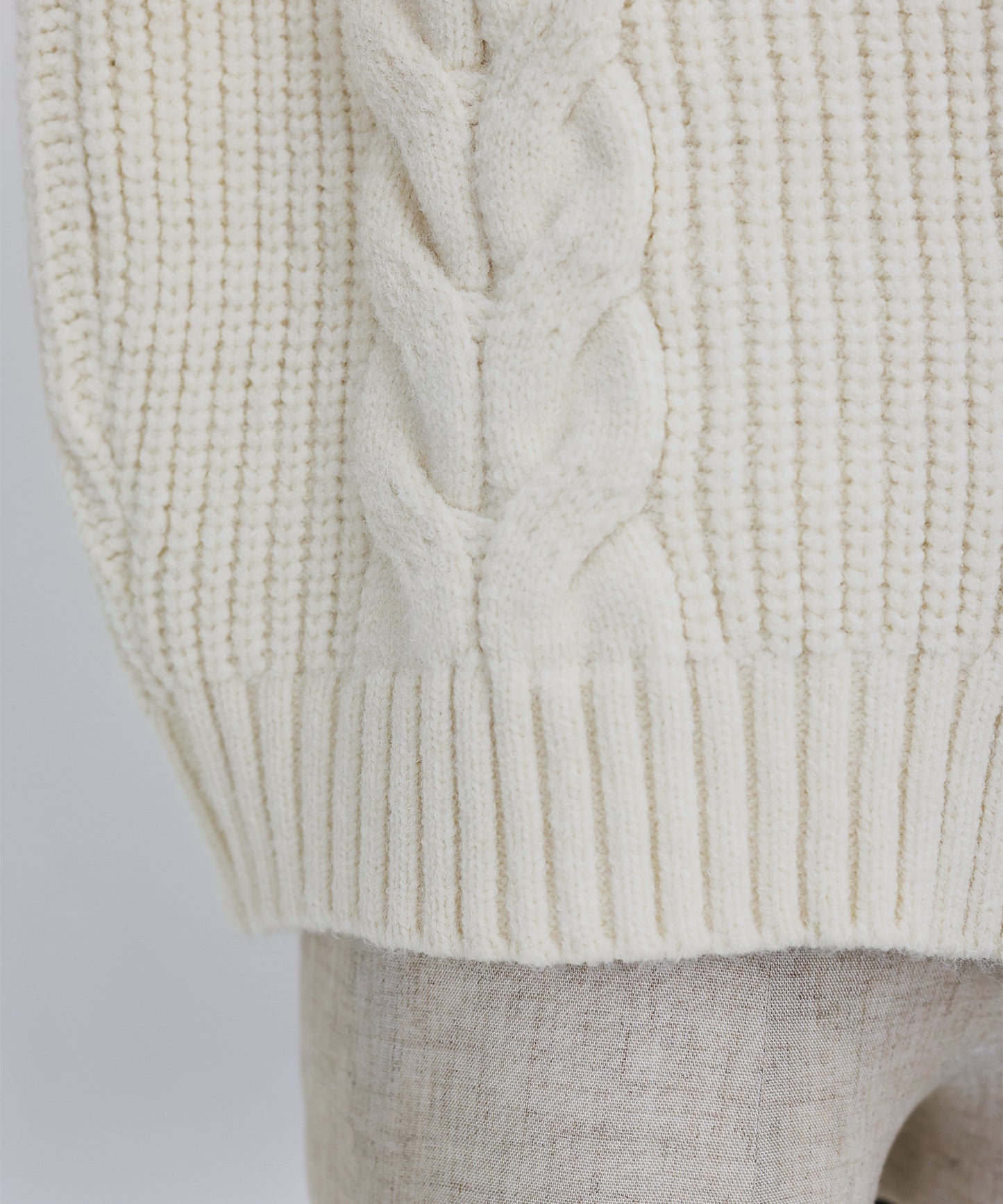 ビジューリボンボタンカーディガン