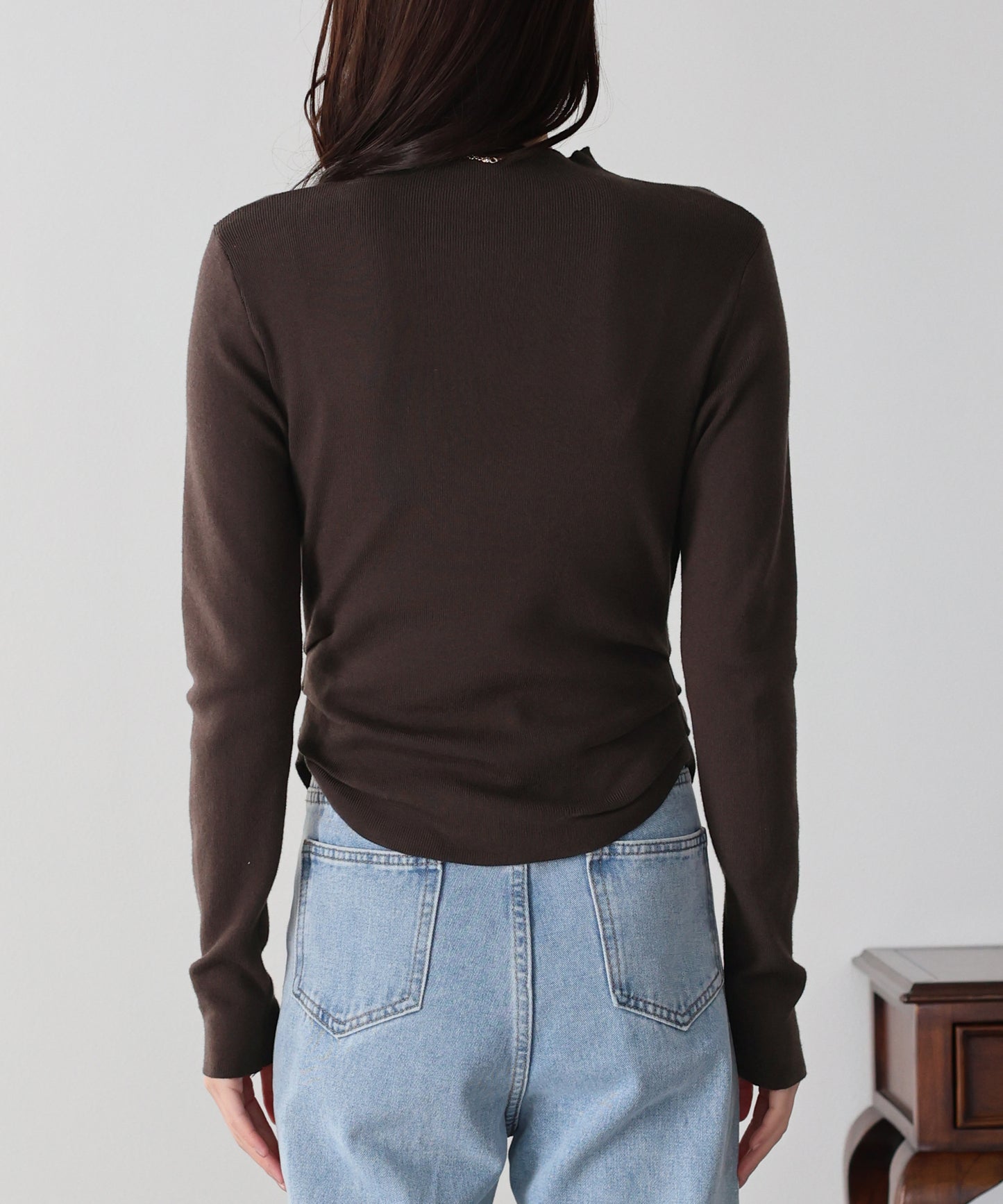 【早割5%OFF】サイドタックハイネックニット