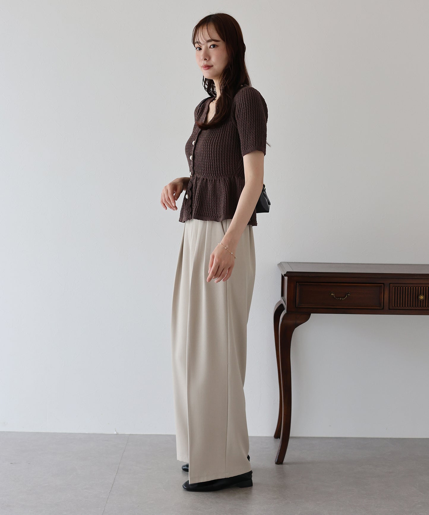 【TIME SALE】パールボタンペプラムニット