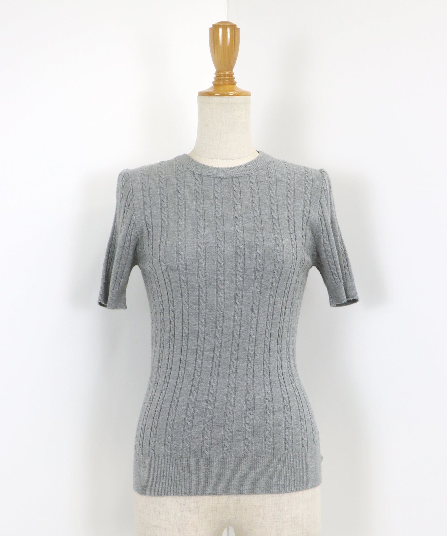半袖ケーブルニット