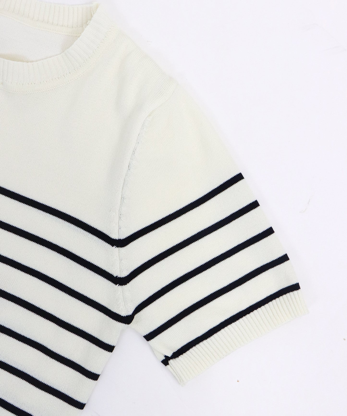 2WAYフリル襟付きニット