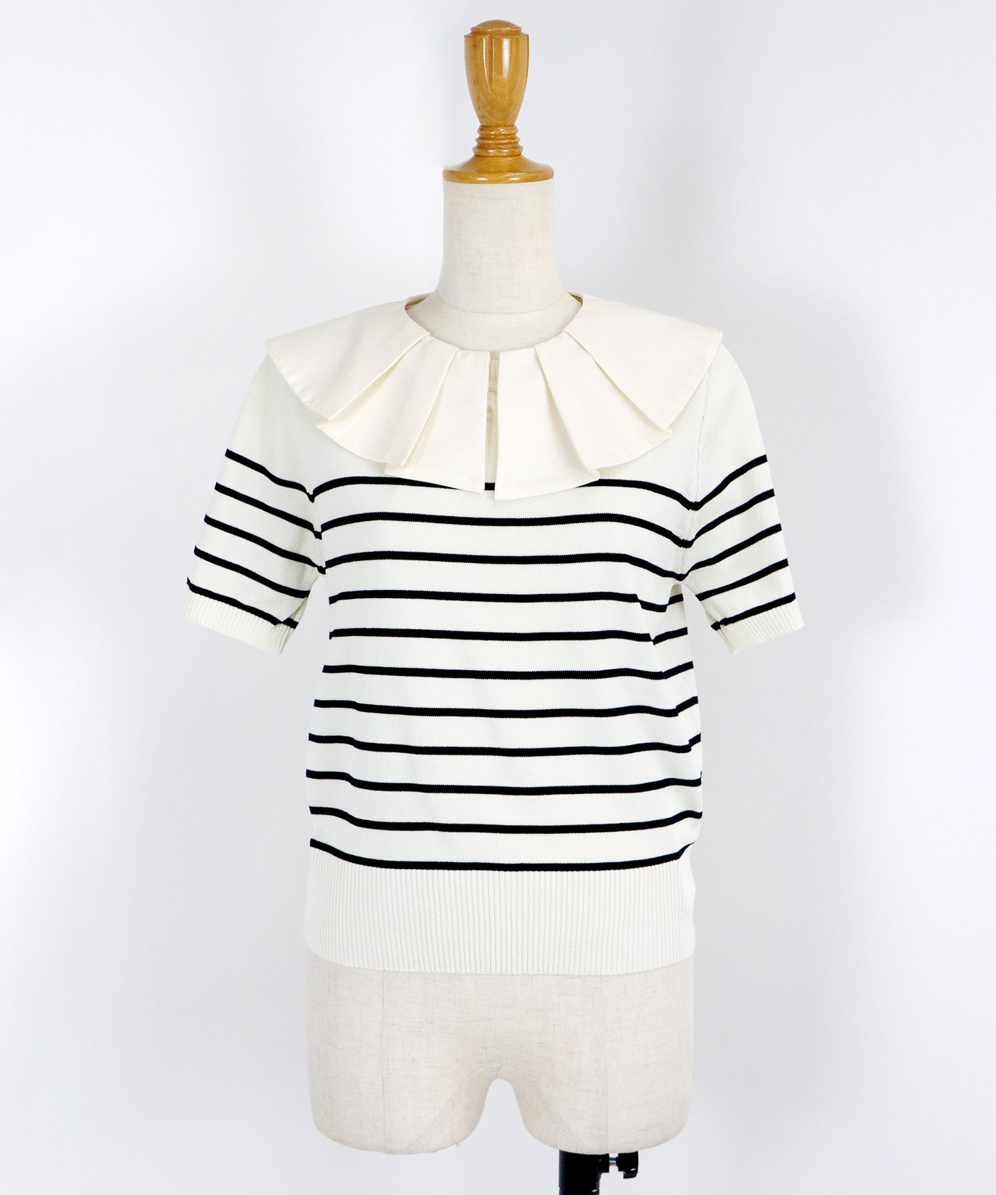 2WAYフリル襟付きニット