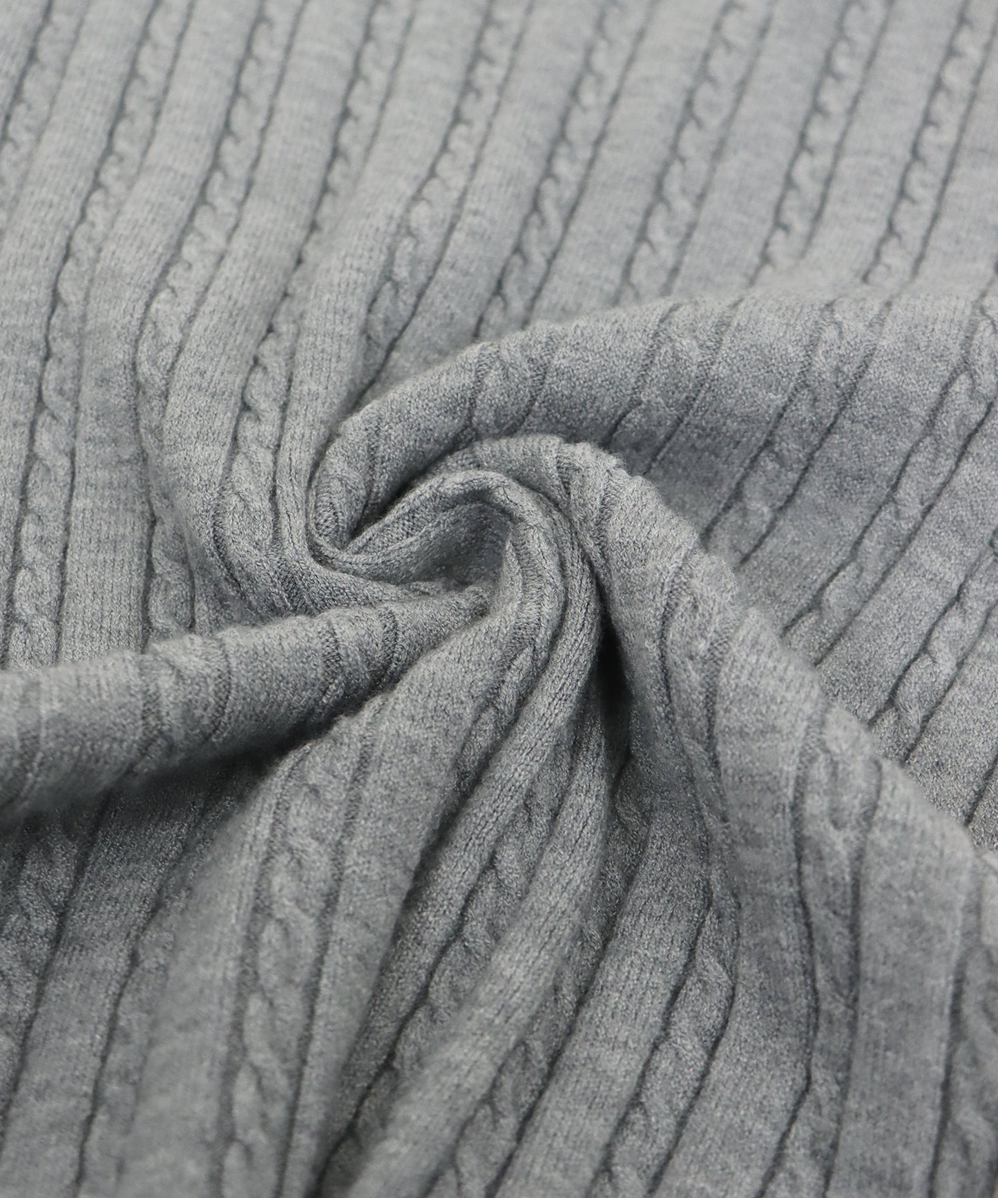 半袖ケーブルニット