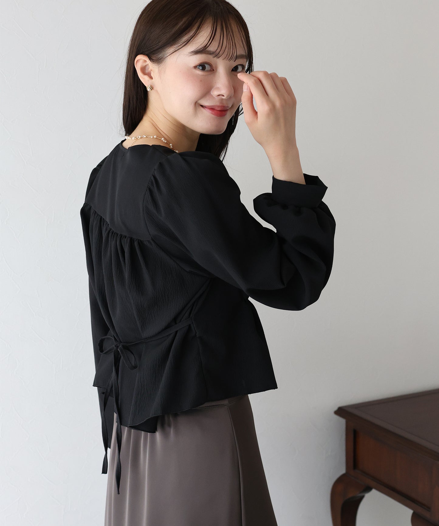 【早割5%OFF】バックリボンペプラムブラウス【ネコポス】