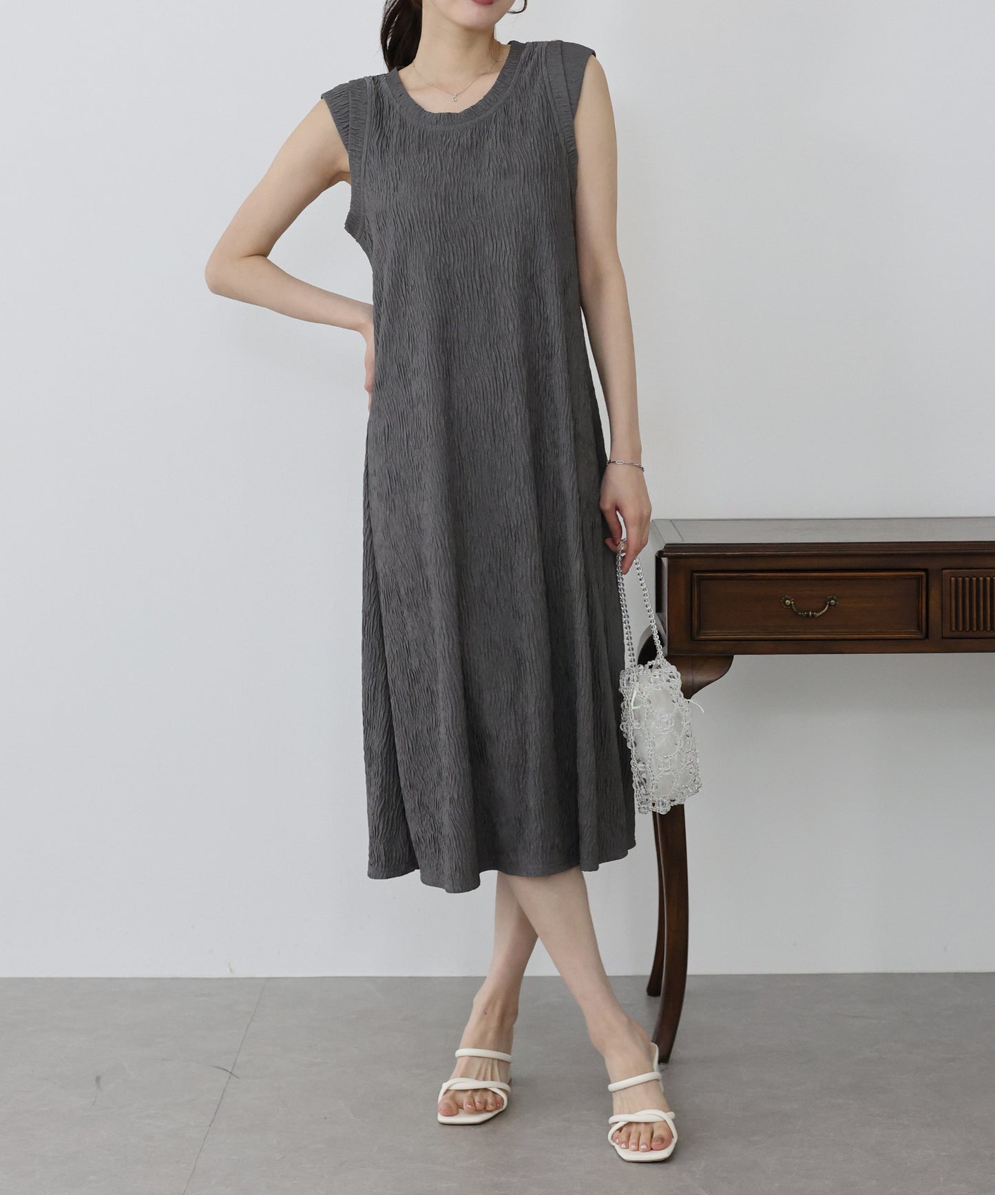 【新商品限定5%OFF(木)】フレンチスリーブプリーツワンピース