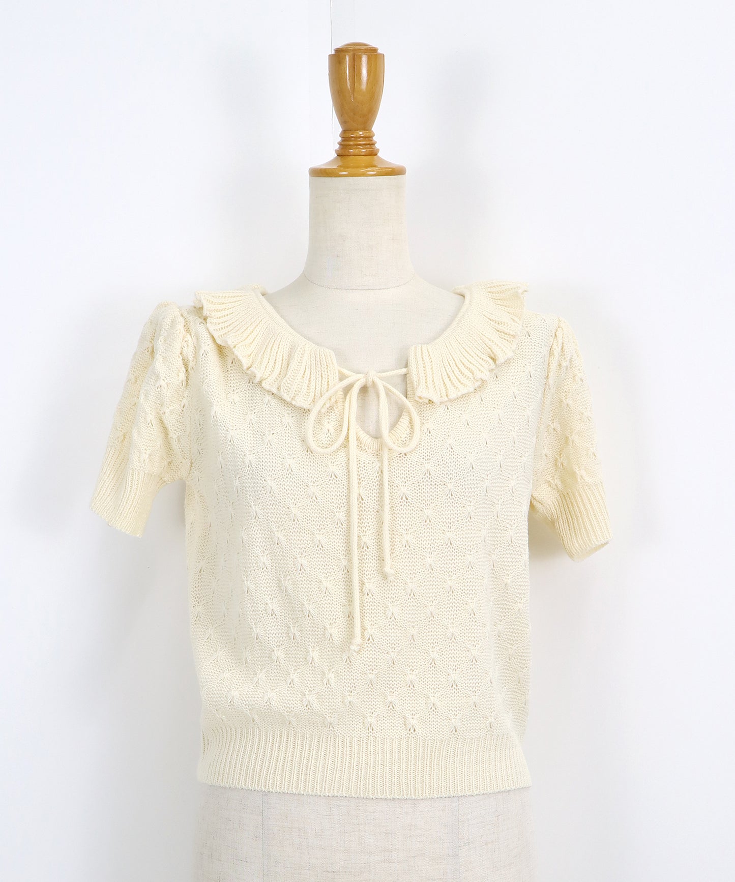 【SALE】フリル襟かぎ編みニット