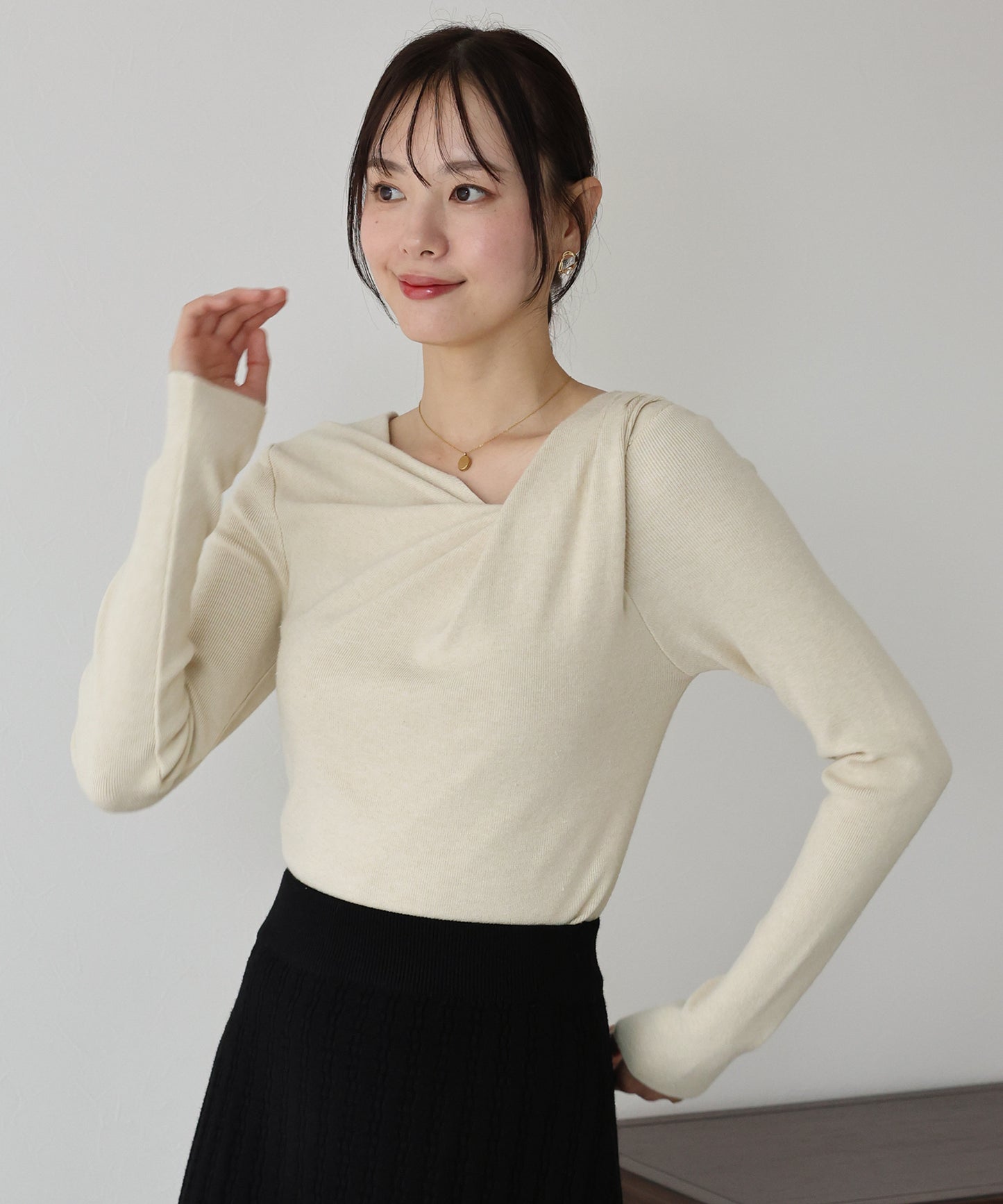 ドレープニット