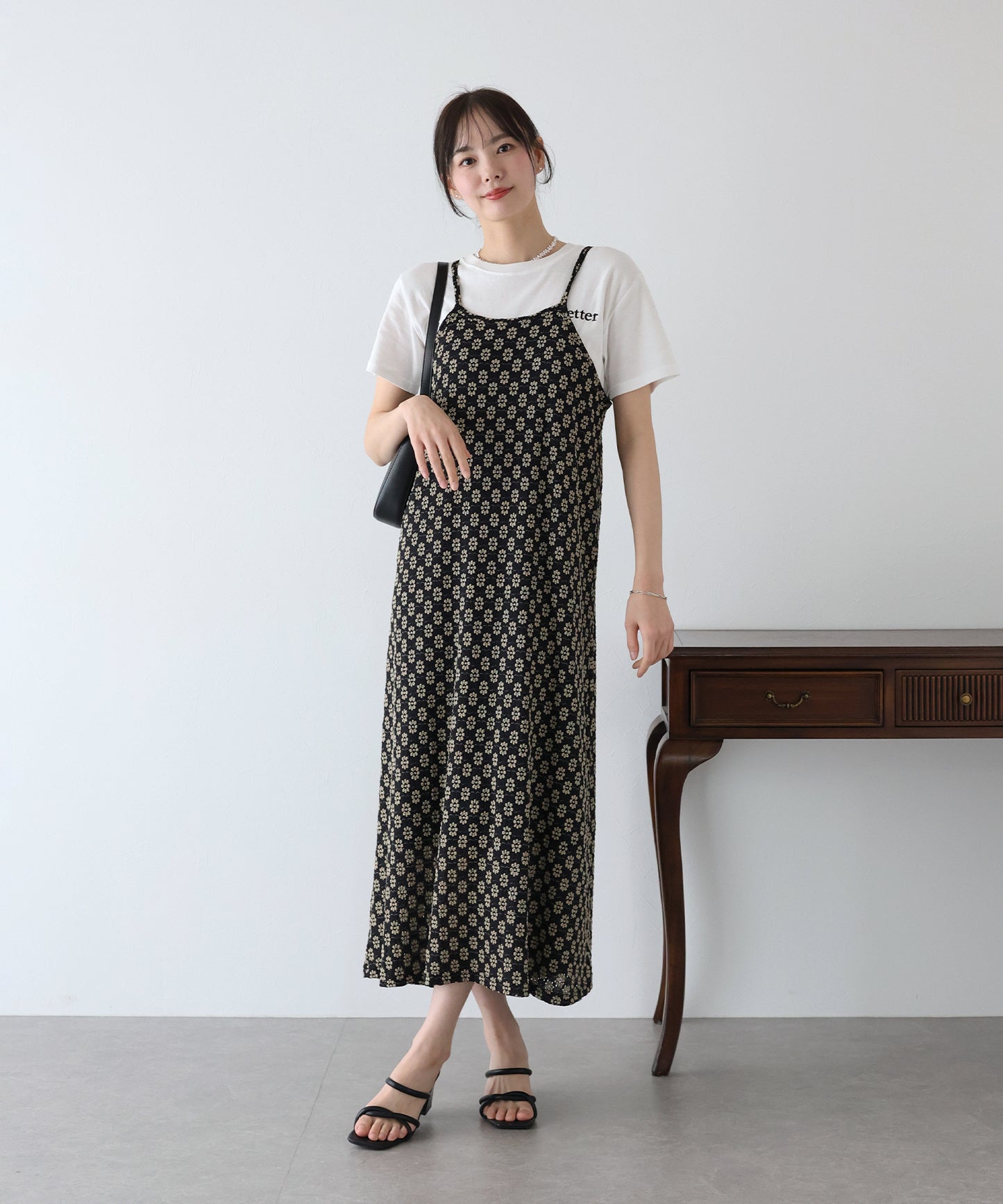 フラワーレースキャミワンピース