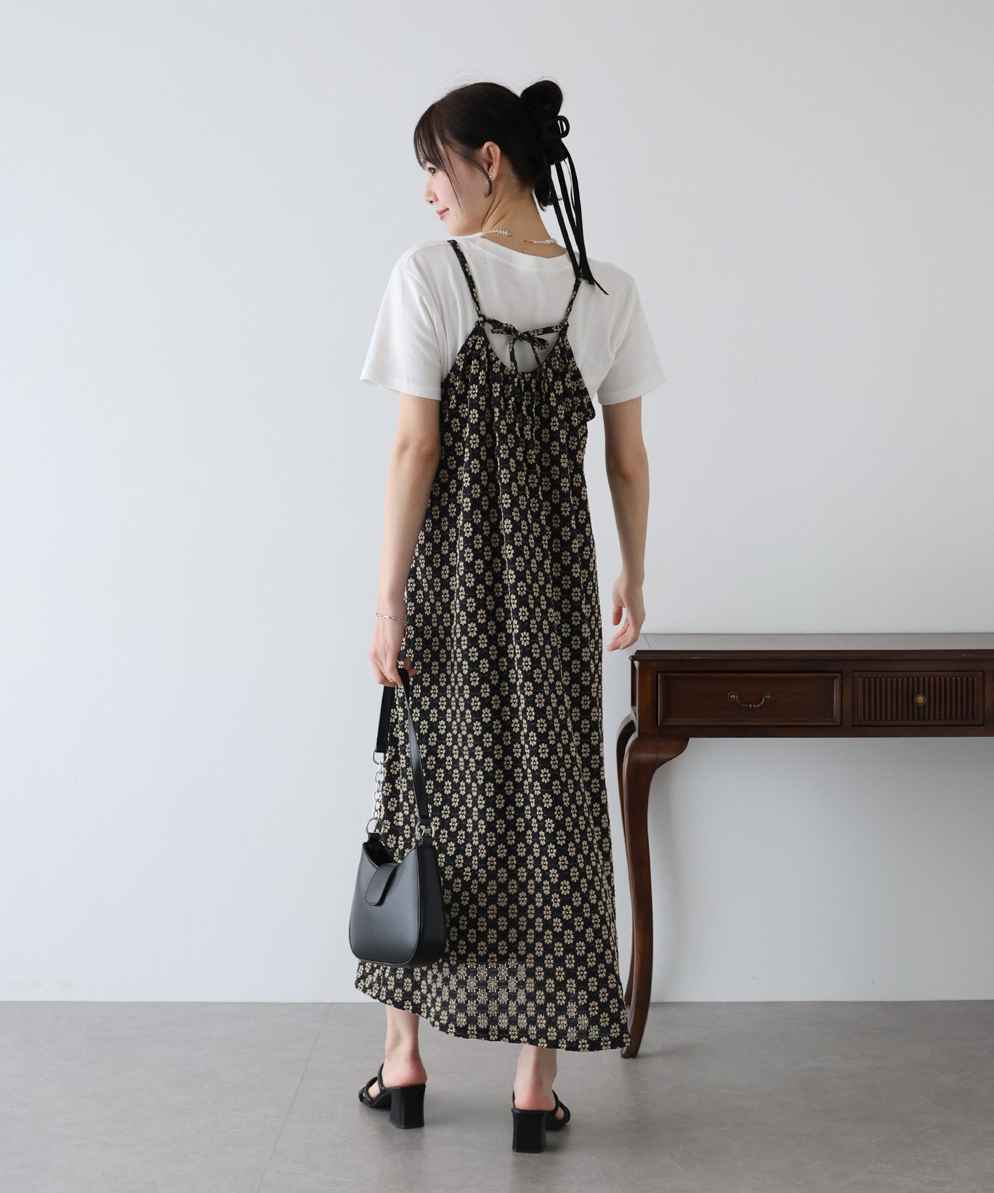 フラワーレースキャミワンピース