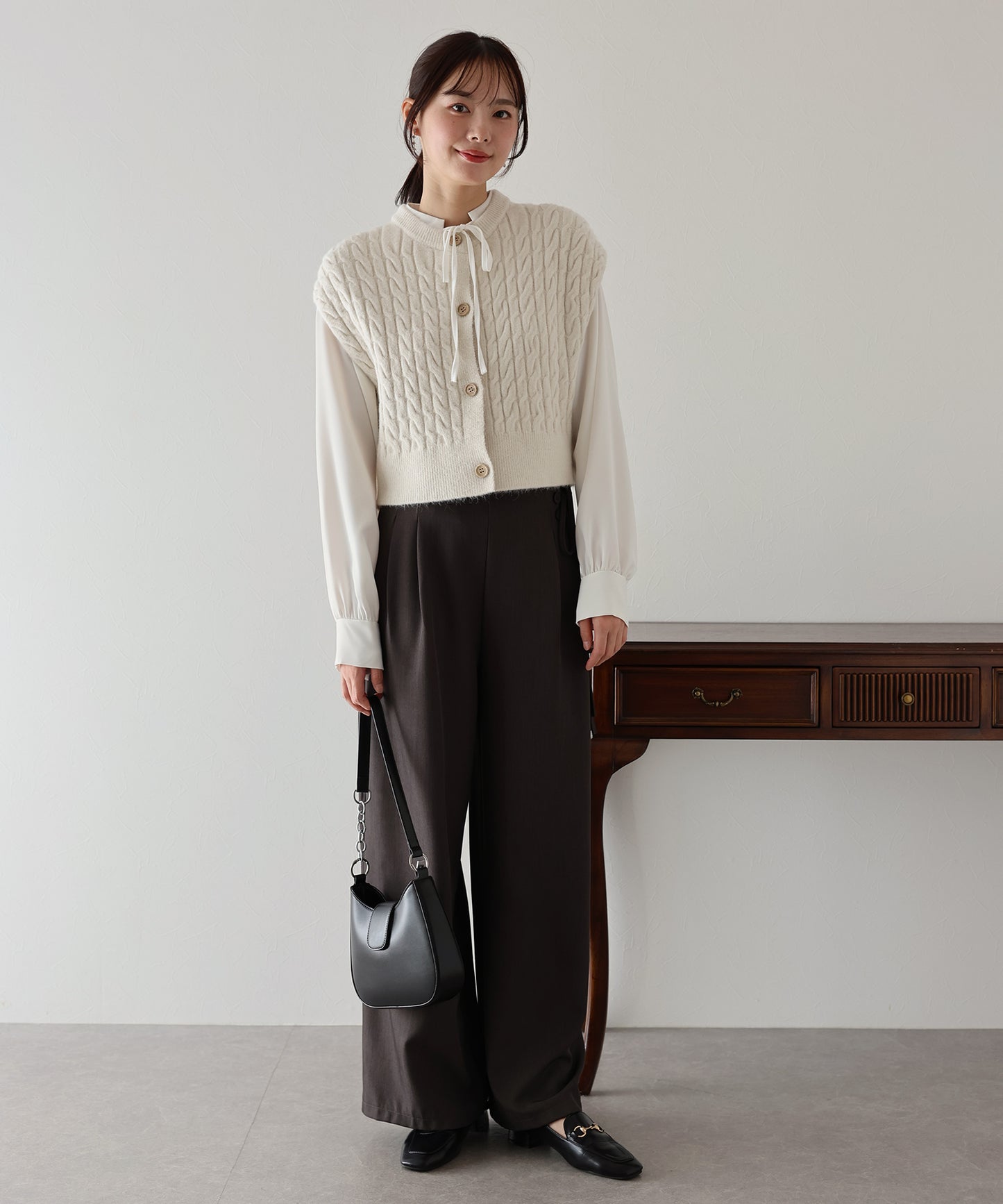 【SALE】ウッドボタンケーブルベスト