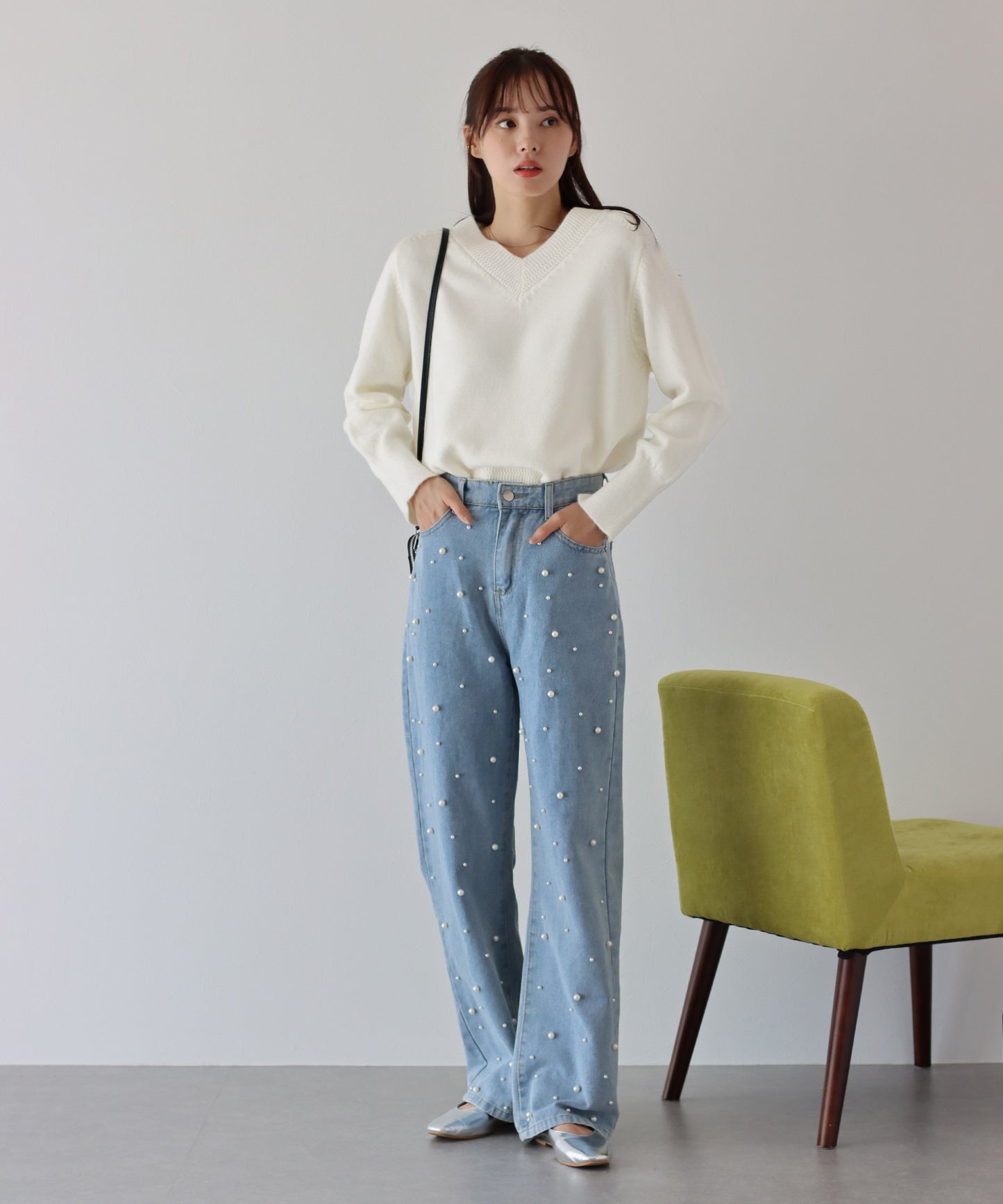 【SALE】Vネックニット