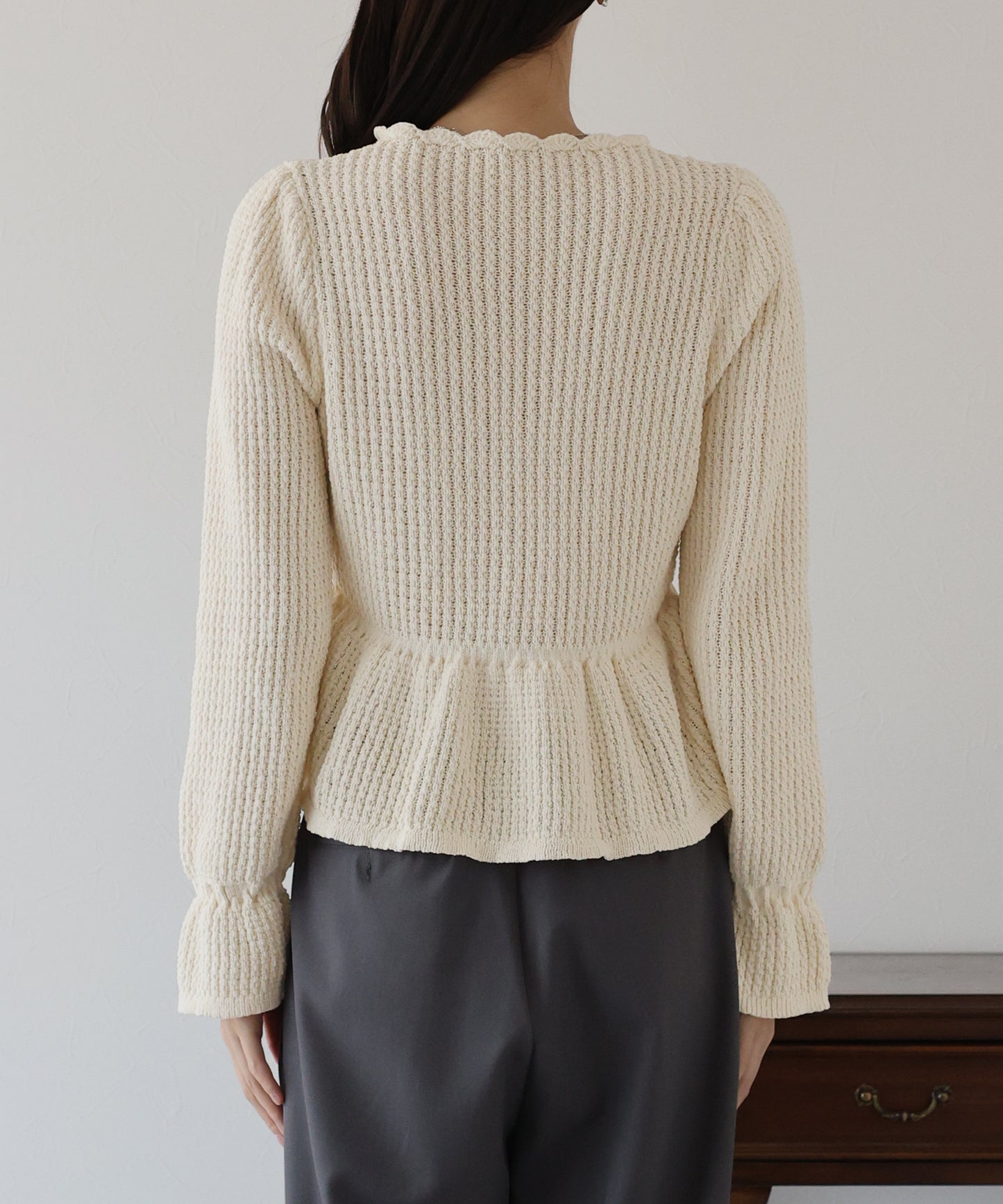 【TIME SALE】パールボタンペプラムニット