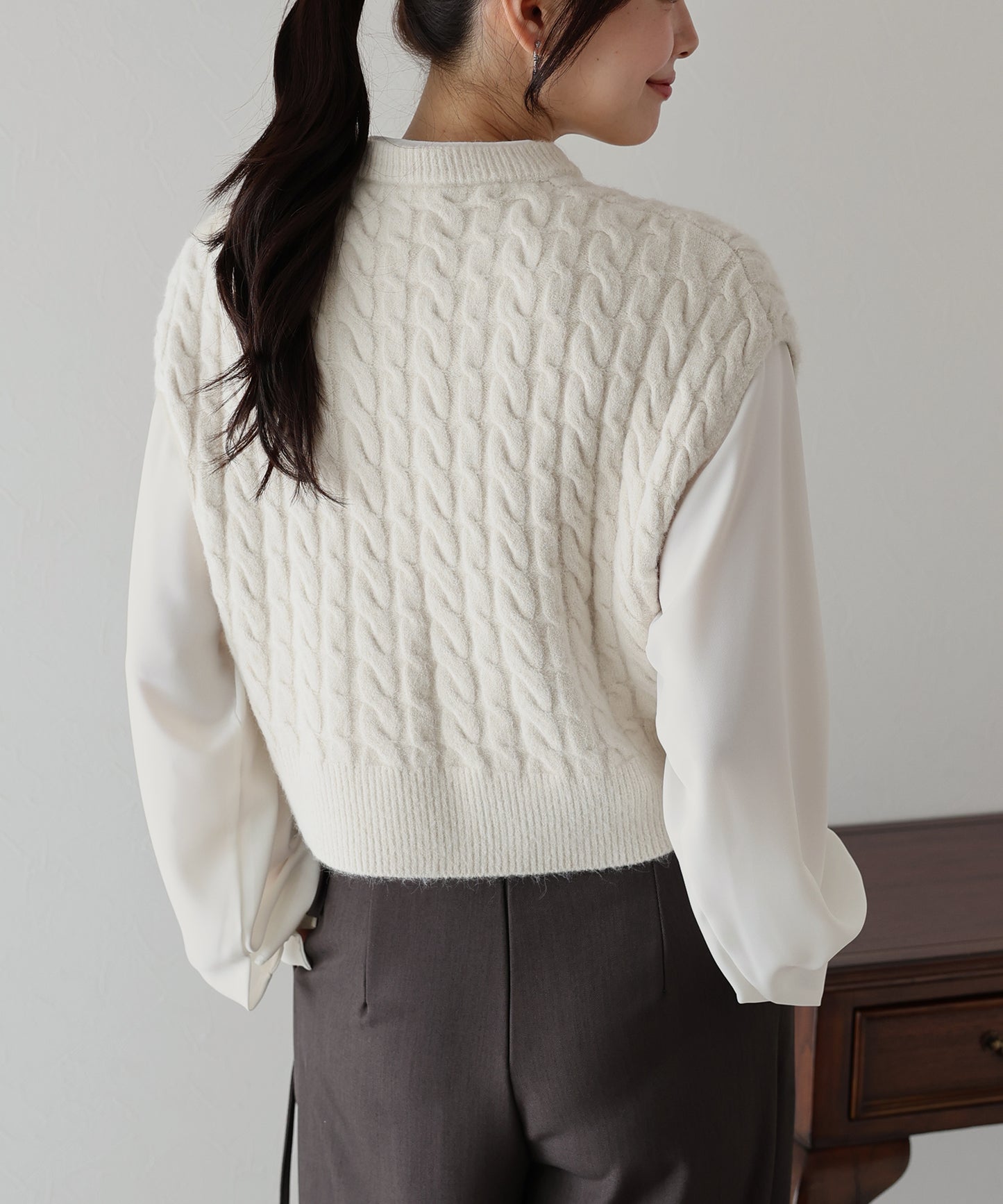 【SALE】ウッドボタンケーブルベスト