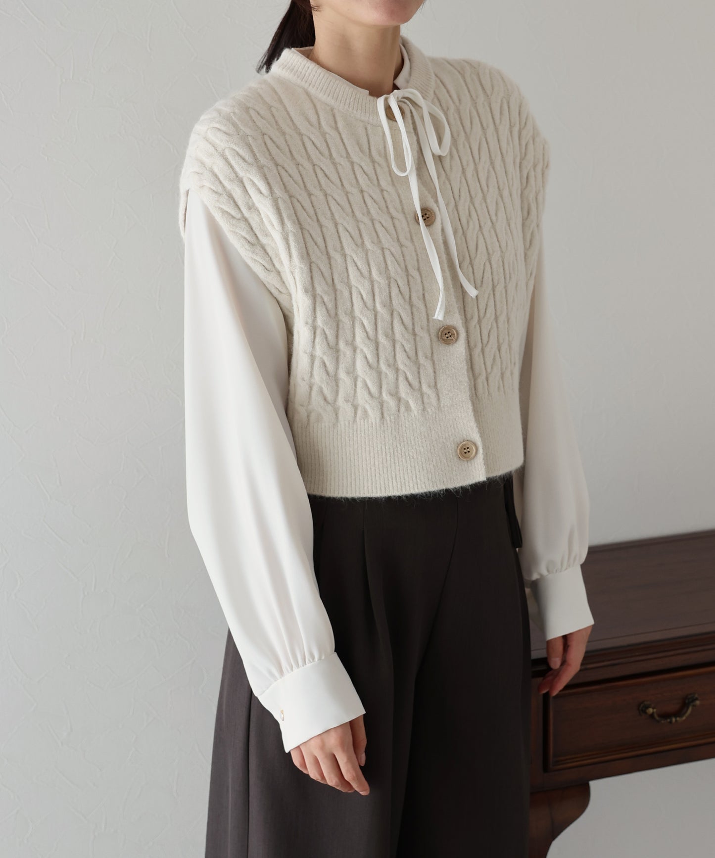【SALE】ウッドボタンケーブルベスト