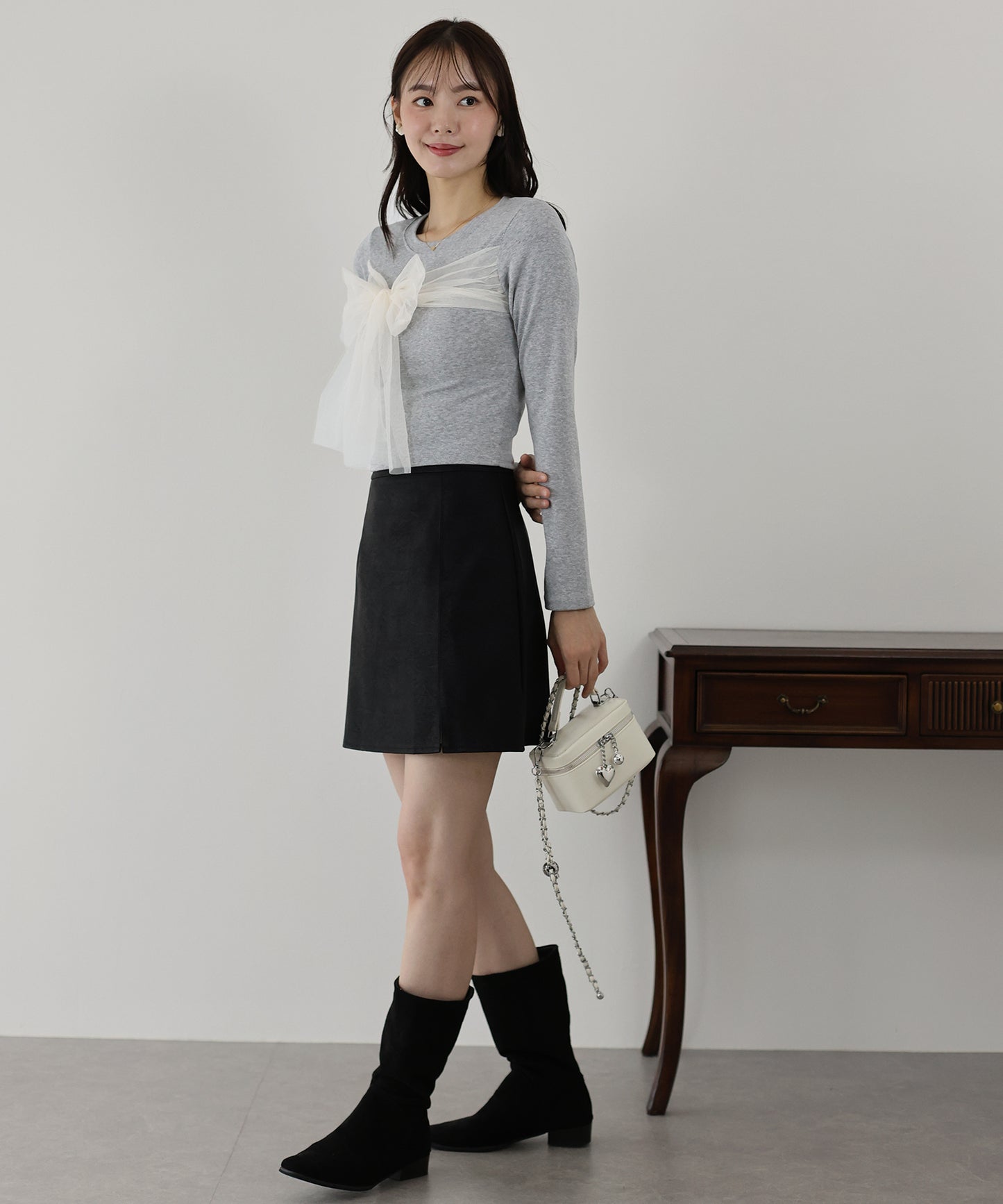 【SALE】チュールビッグリボン長袖Tシャツ