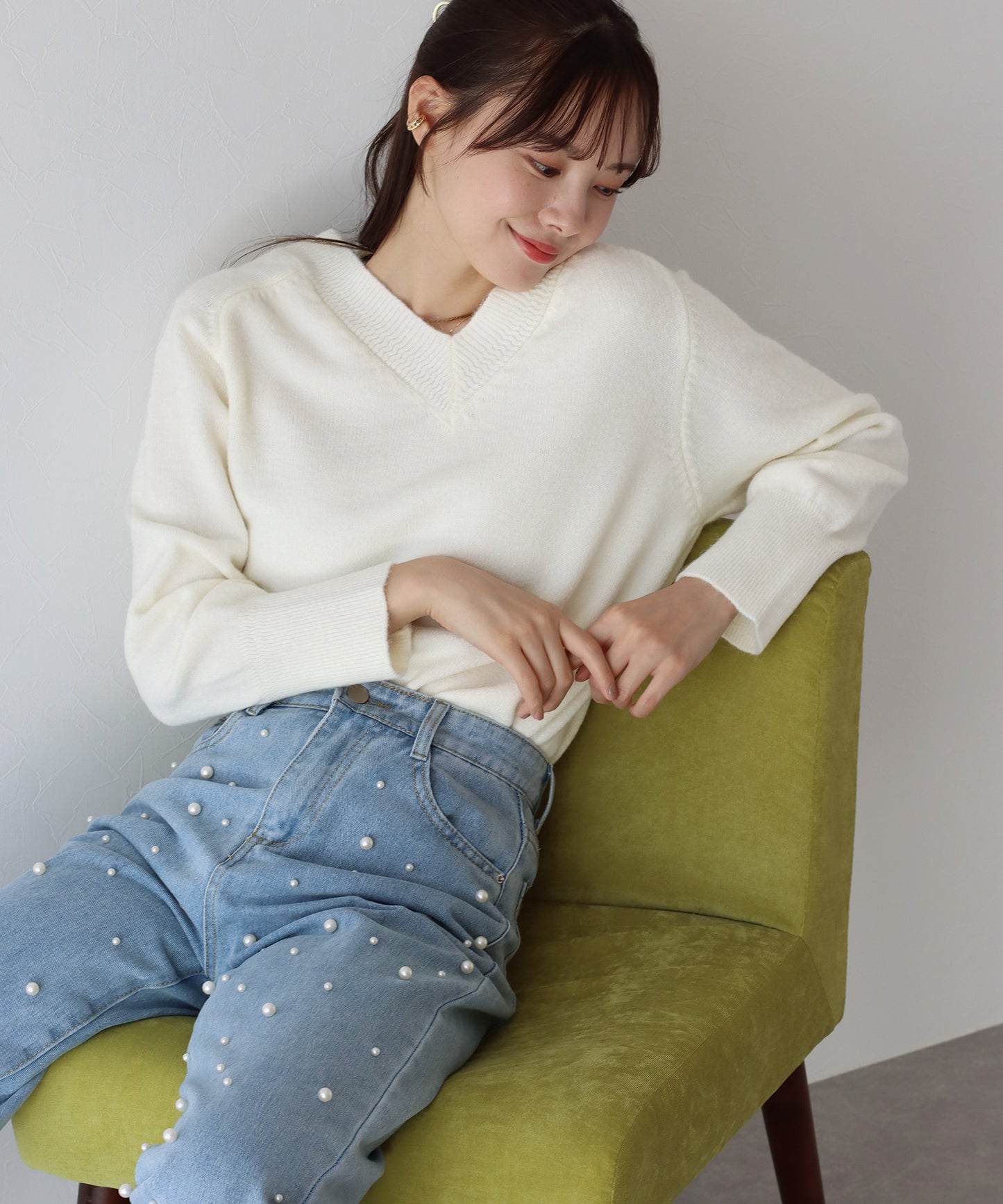 【SALE】Vネックニット