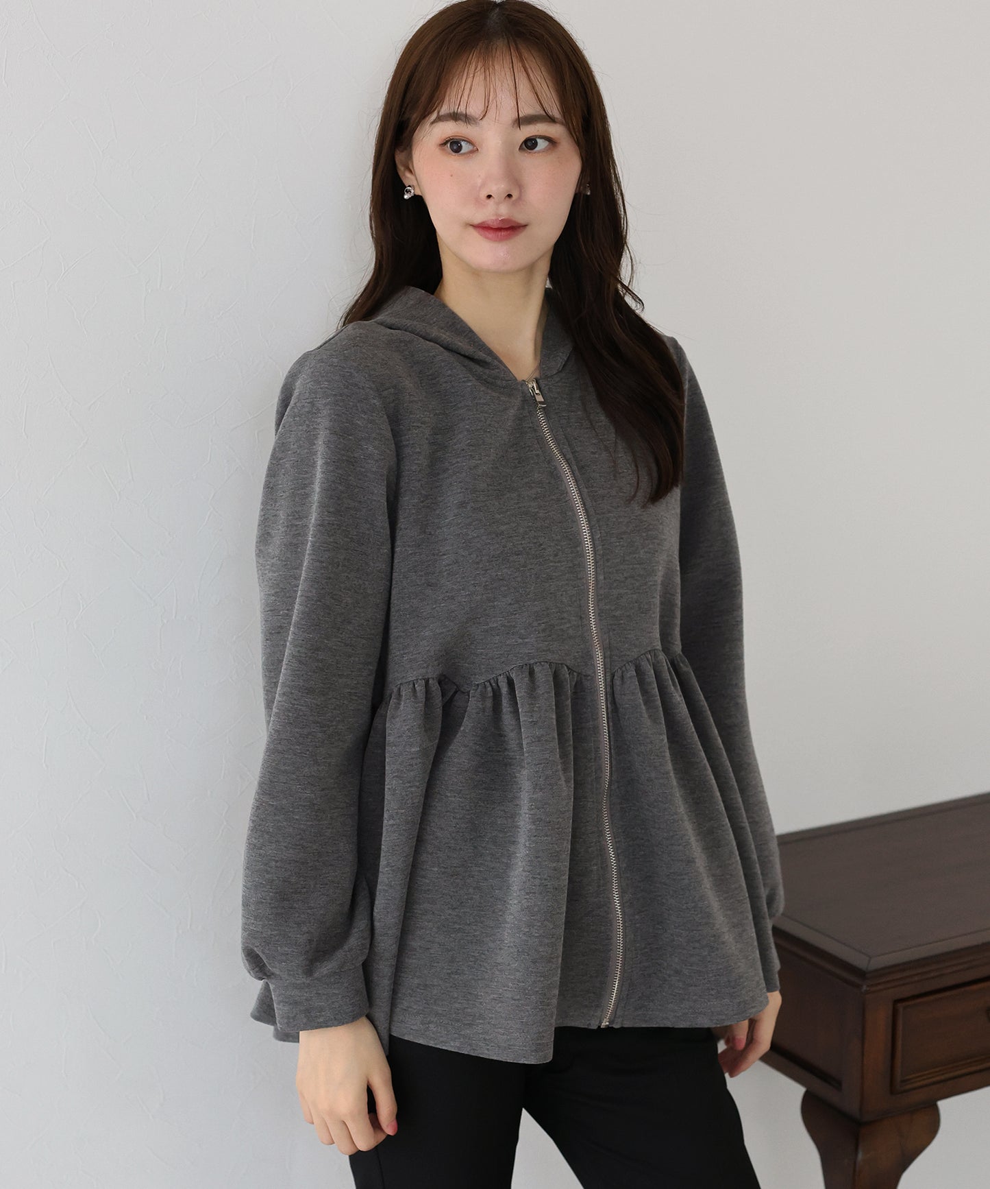 【早割5%OFF】ペプラムパーカー