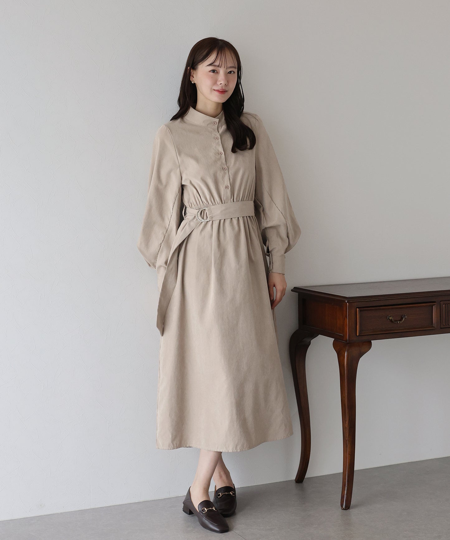 【早割5%OFF】スタンドカラーボリューム袖ワンピース