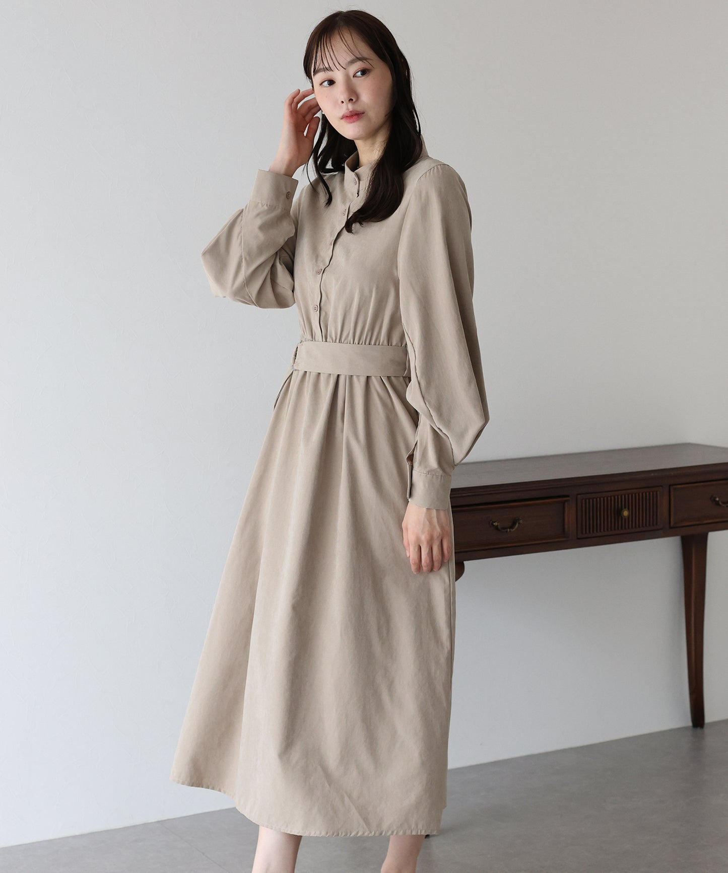 【早割5%OFF】スタンドカラーボリューム袖ワンピース