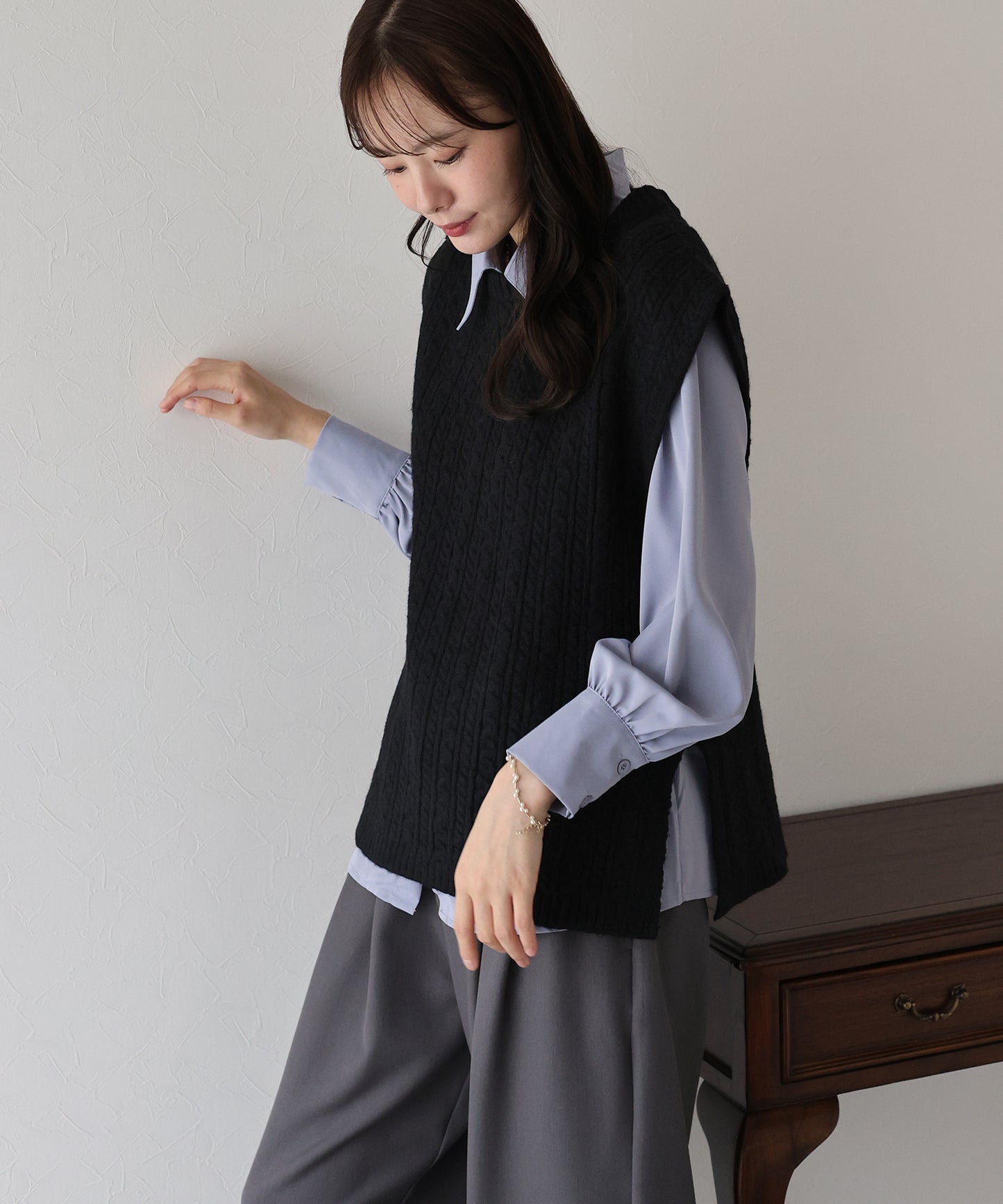 【早割5%OFF】ケーブルオーバーニットベスト