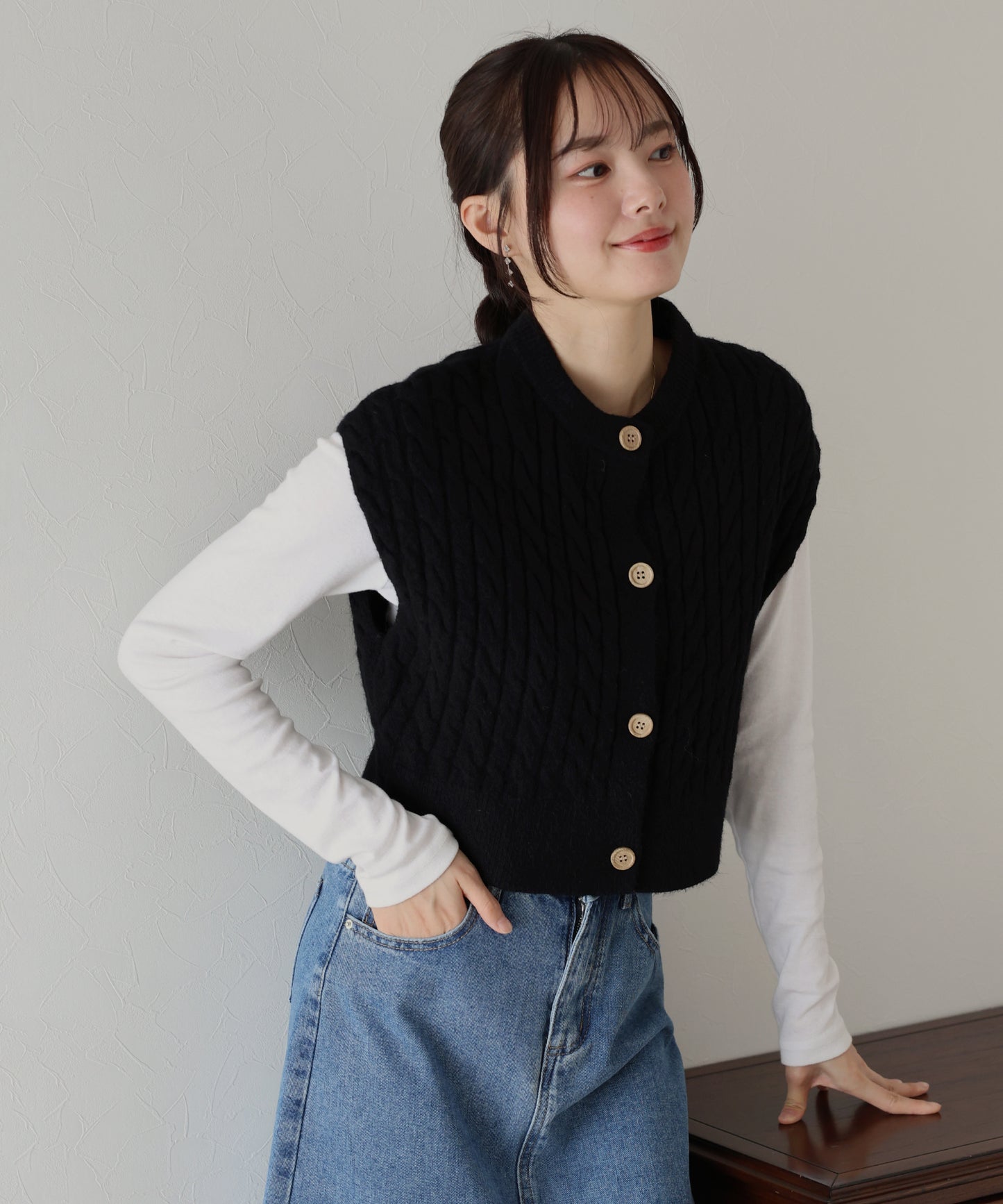 【SALE】ウッドボタンケーブルベスト