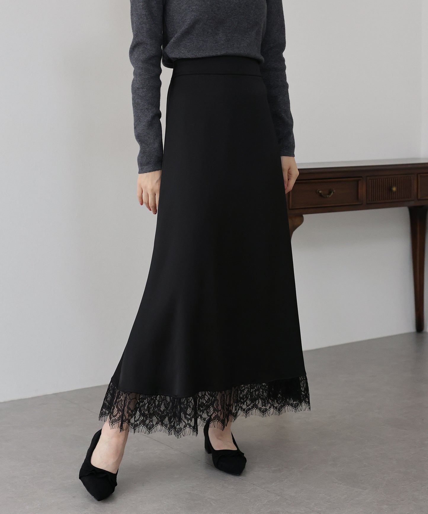 【早割5%OFF】レース切替サテンマーメイドスカート
