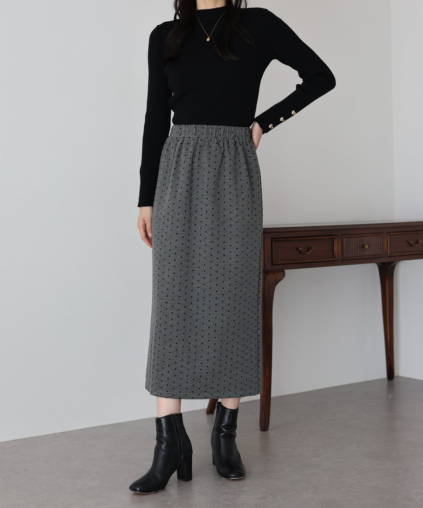 【SALE】ドットタイトスカート