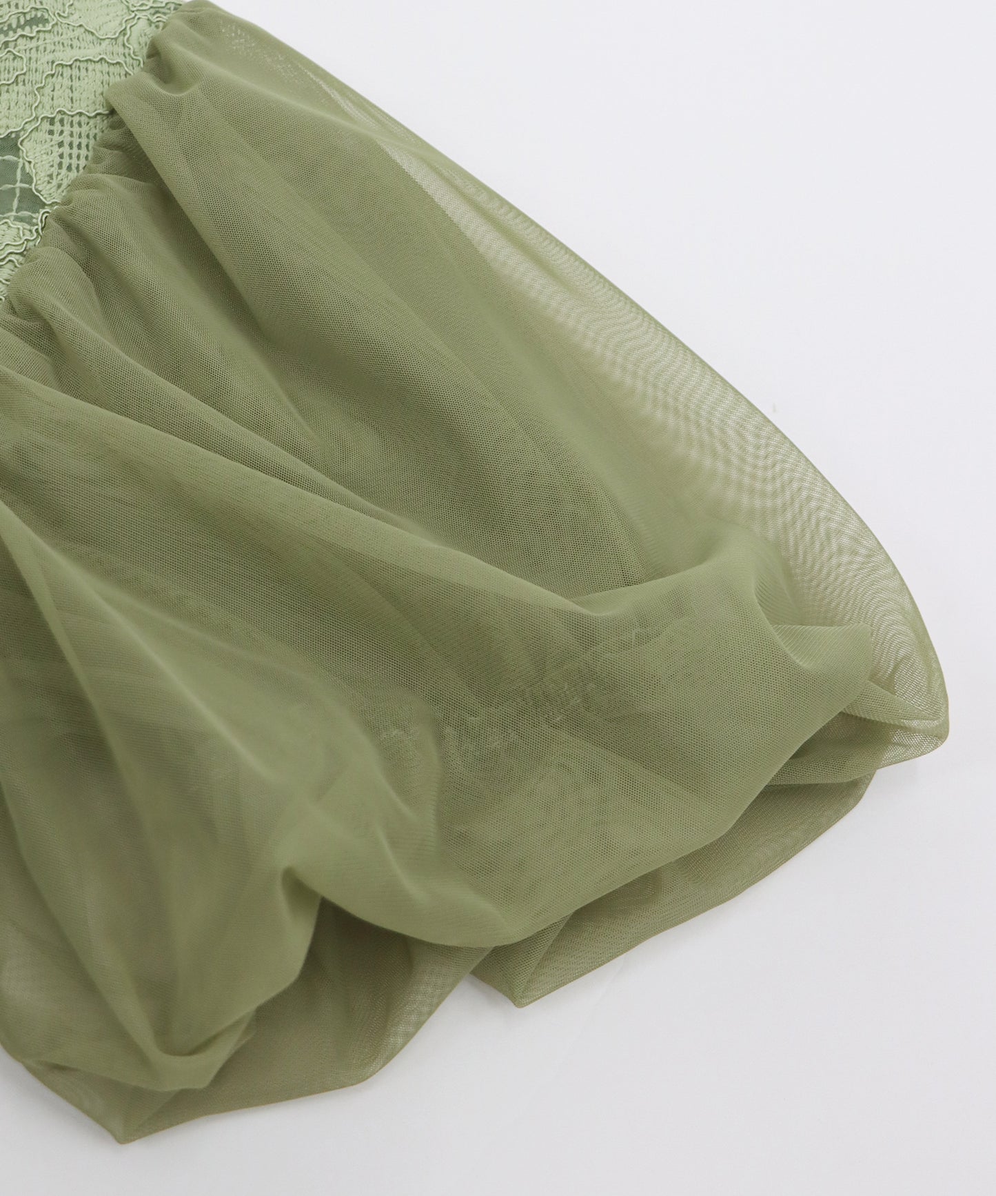 【SALE】エンブロイダリ―レースパーティードレス