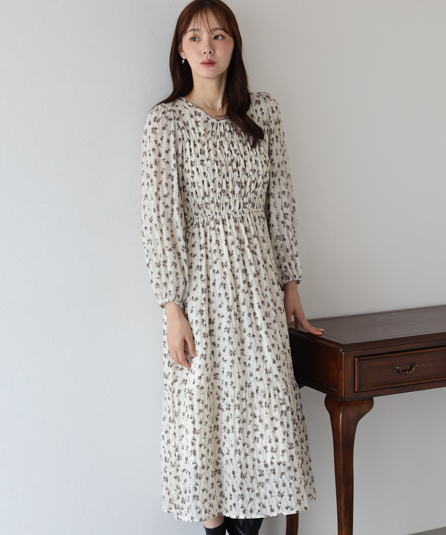 【早割5%OFF】花柄シャーリングワンピース