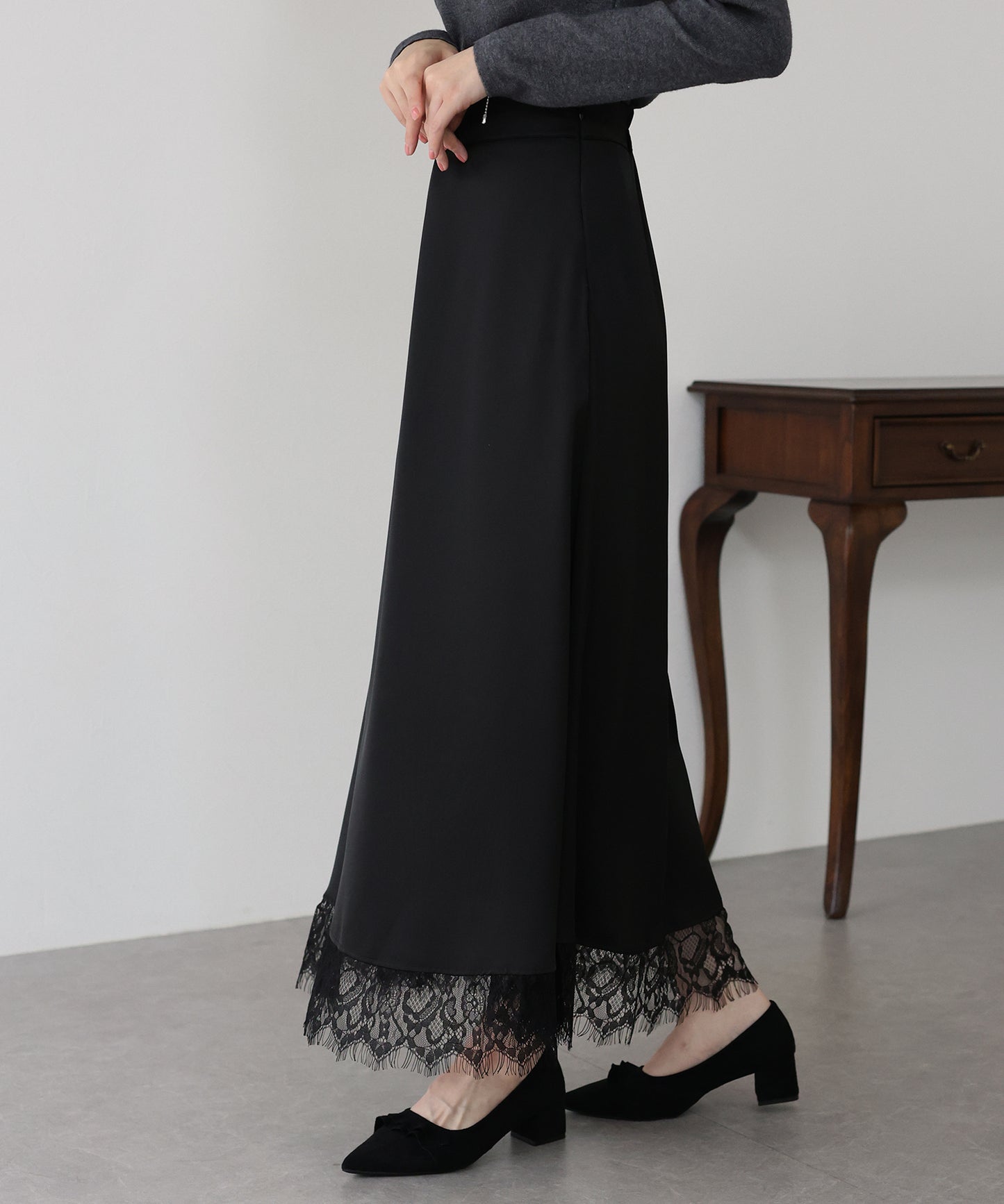 【早割5%OFF】レース切替サテンマーメイドスカート