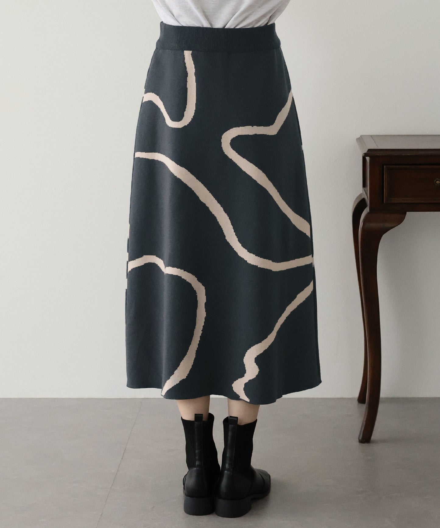 【SALE】ラインジャガードニットスカート