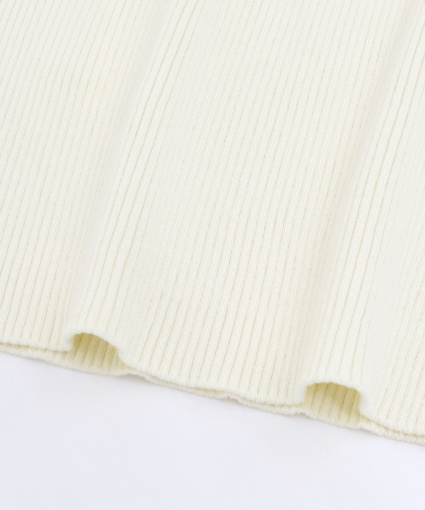 【SALE】ショルダーリボンノースリリブニット