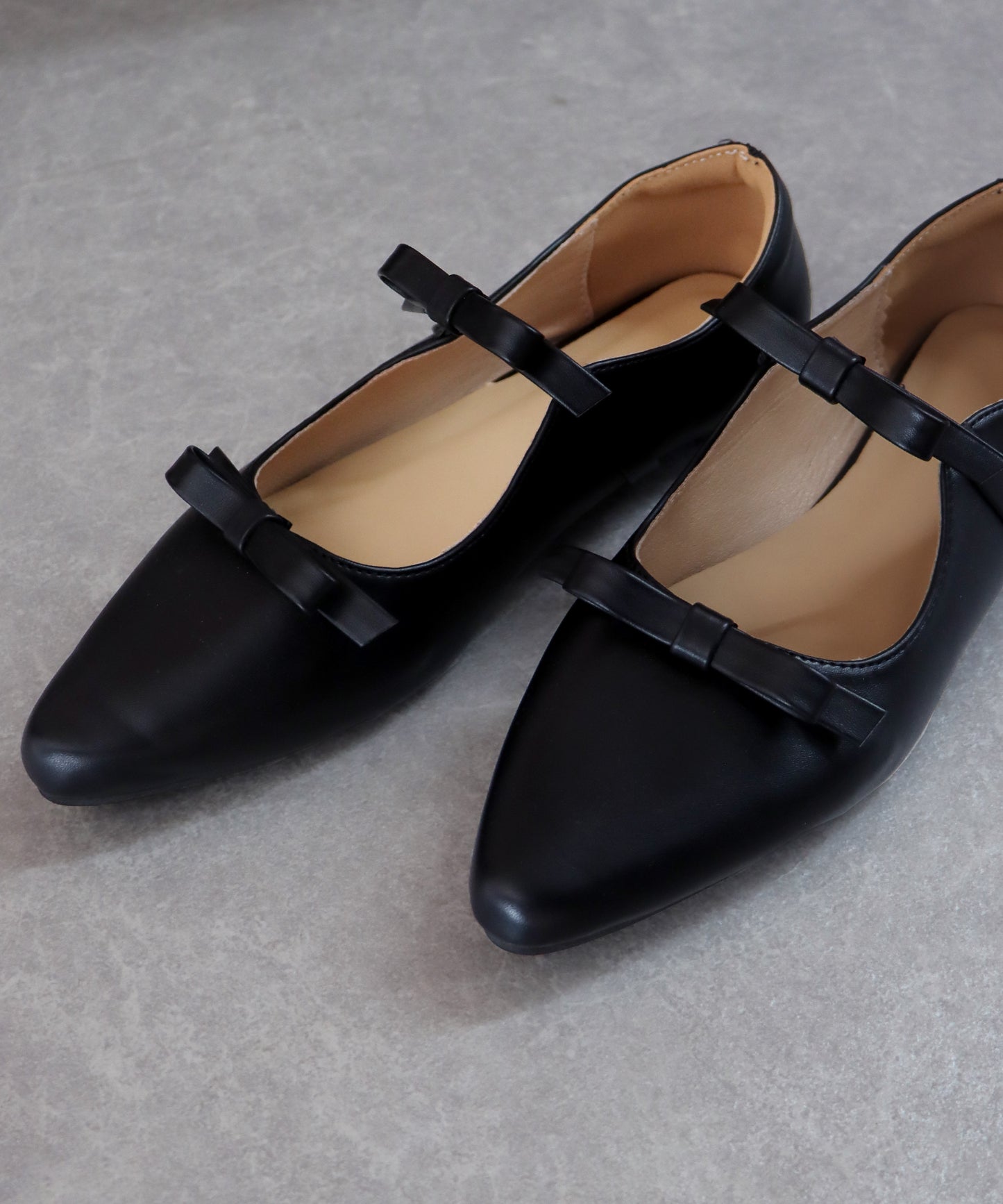 【SALE】ポインテッドトゥリボンパンプス