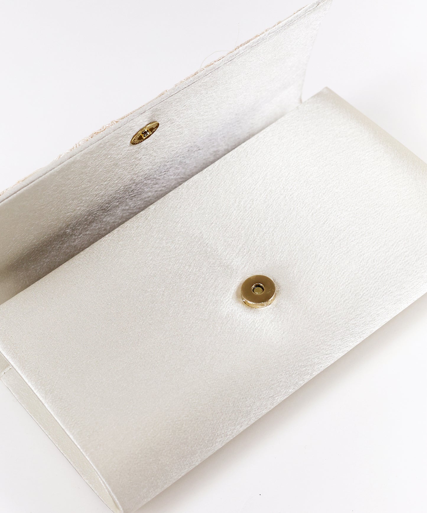 刺繍レースクラッチバッグ