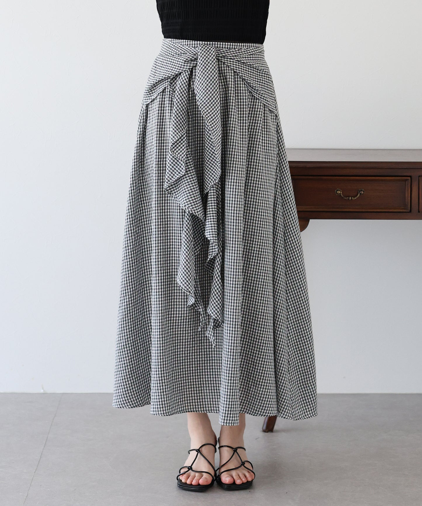 【SALE】フロントフリルチェックスカート
