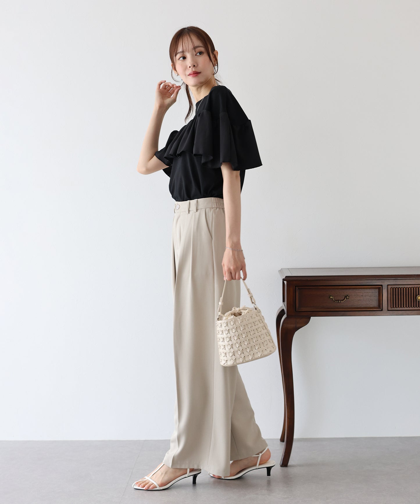 フリルデザインカットソー【ネコポス】