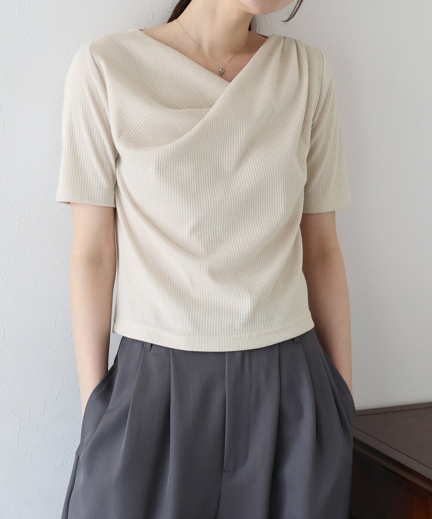 【新商品限定5%OFF(木)】ドレープネックリブTシャツ【ネコポス】
